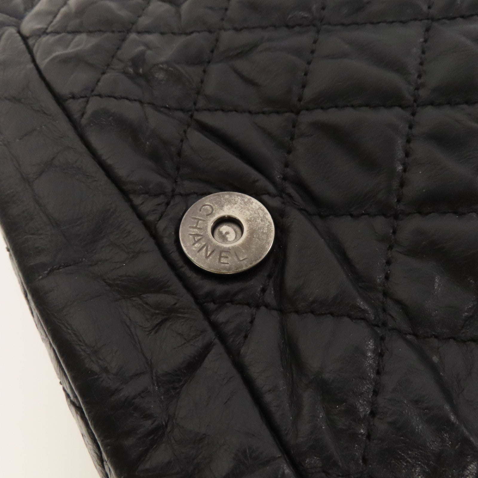 CHANEL Caviar皮革Chain Shoulder銀扣鏈帶肩背袋黑色