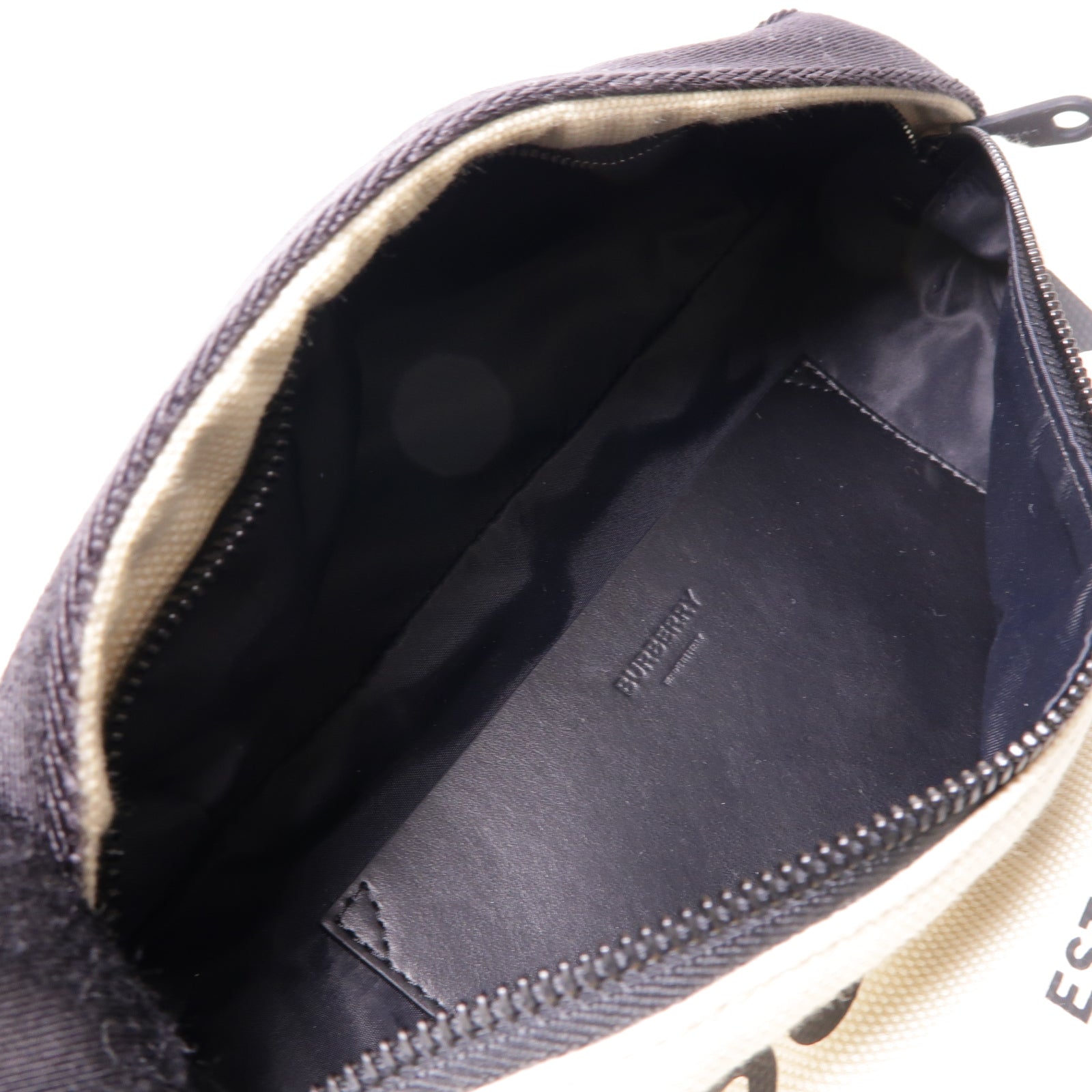 BURBERRY 帆布Waist Bag腰包黒色/白色