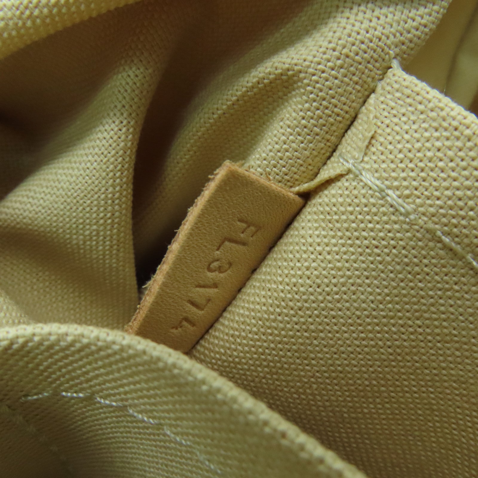 LOUIS VUITTON Damier Azur Riviera金扣手挽肩背兩用袋白色