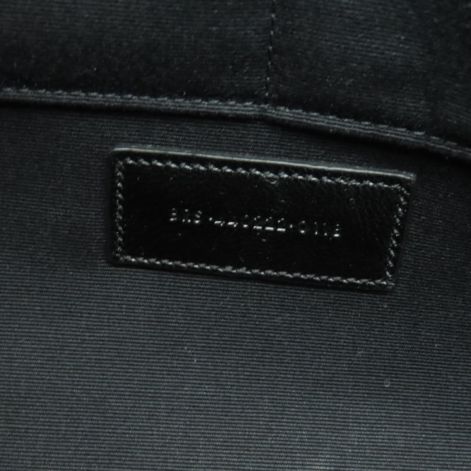 SAINT LAURENT 牛皮皮革Pouch金扣手拿包黑色