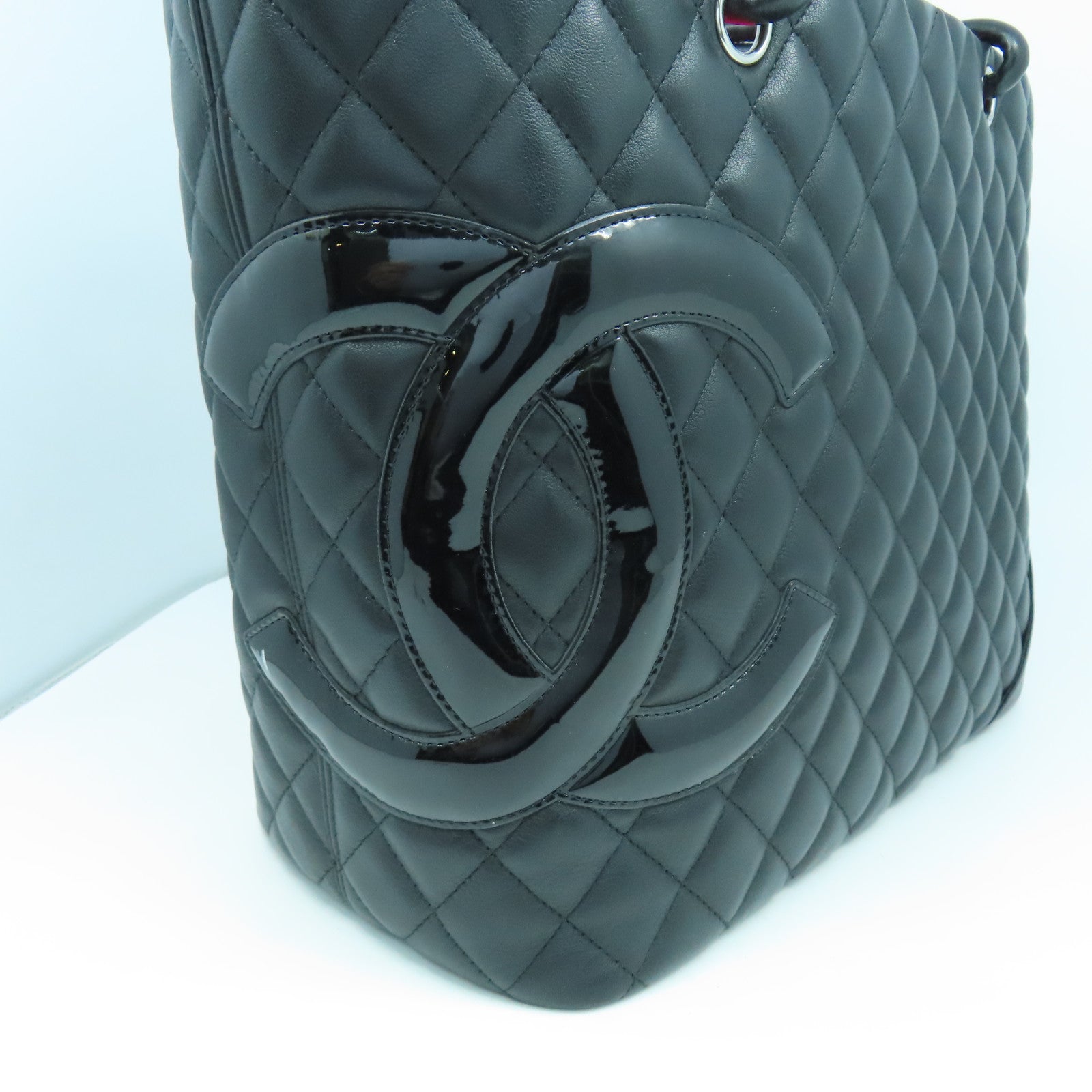 CHANEL 菱格牛皮皮革Cambon Line Totebag銀扣肩背袋黑色
