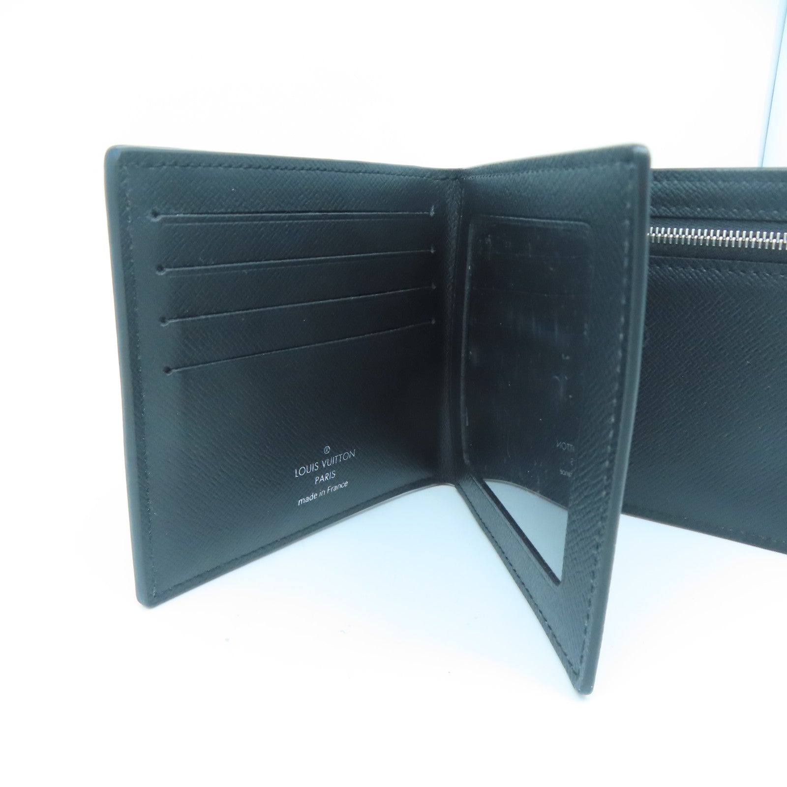 LOUIS VUITTON Taiga Amerigo Wallet銀扣錢包黑色