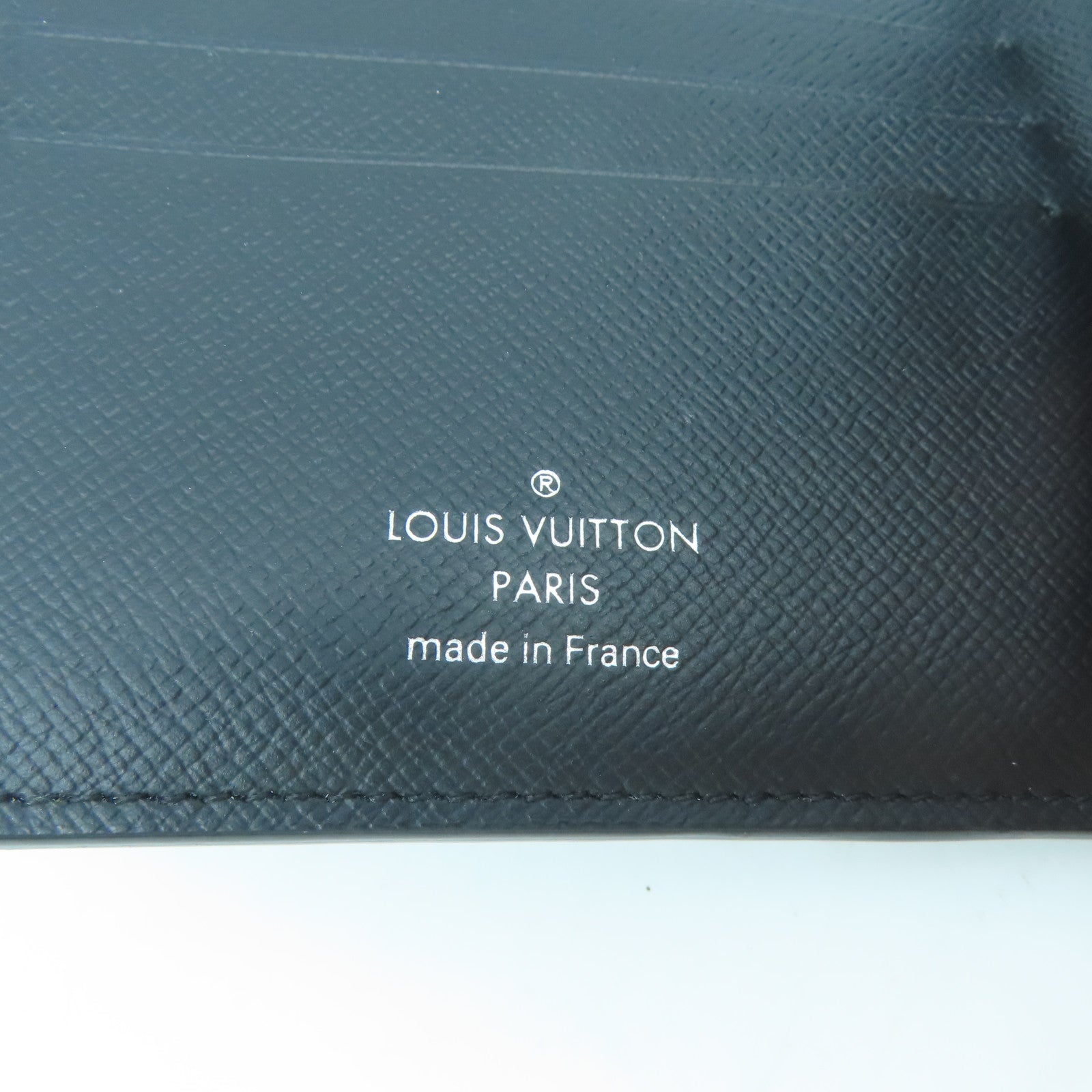 LOUIS VUITTON Taiga Amerigo Wallet銀扣錢包黑色