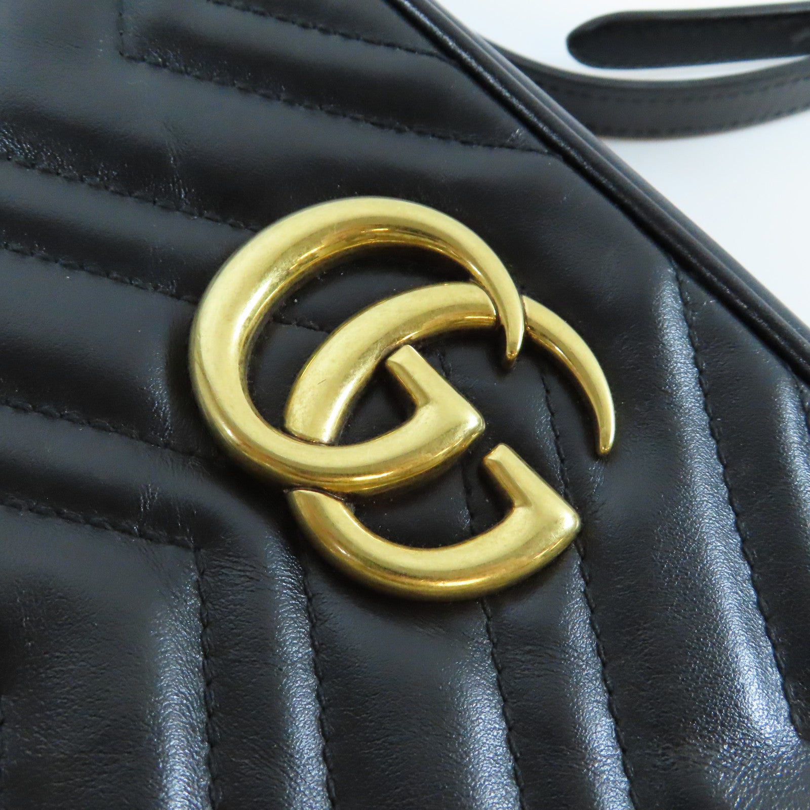 GUCCI 牛皮皮革GG Marmont金扣肩背袋黑色