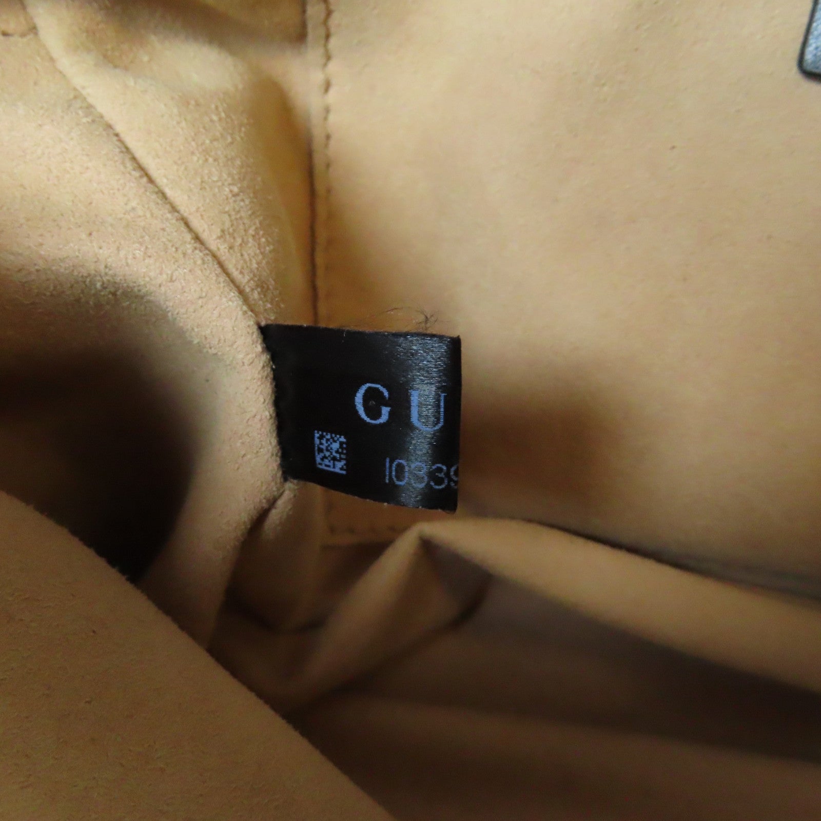 GUCCI 牛皮皮革GG Marmont金扣肩背袋黑色