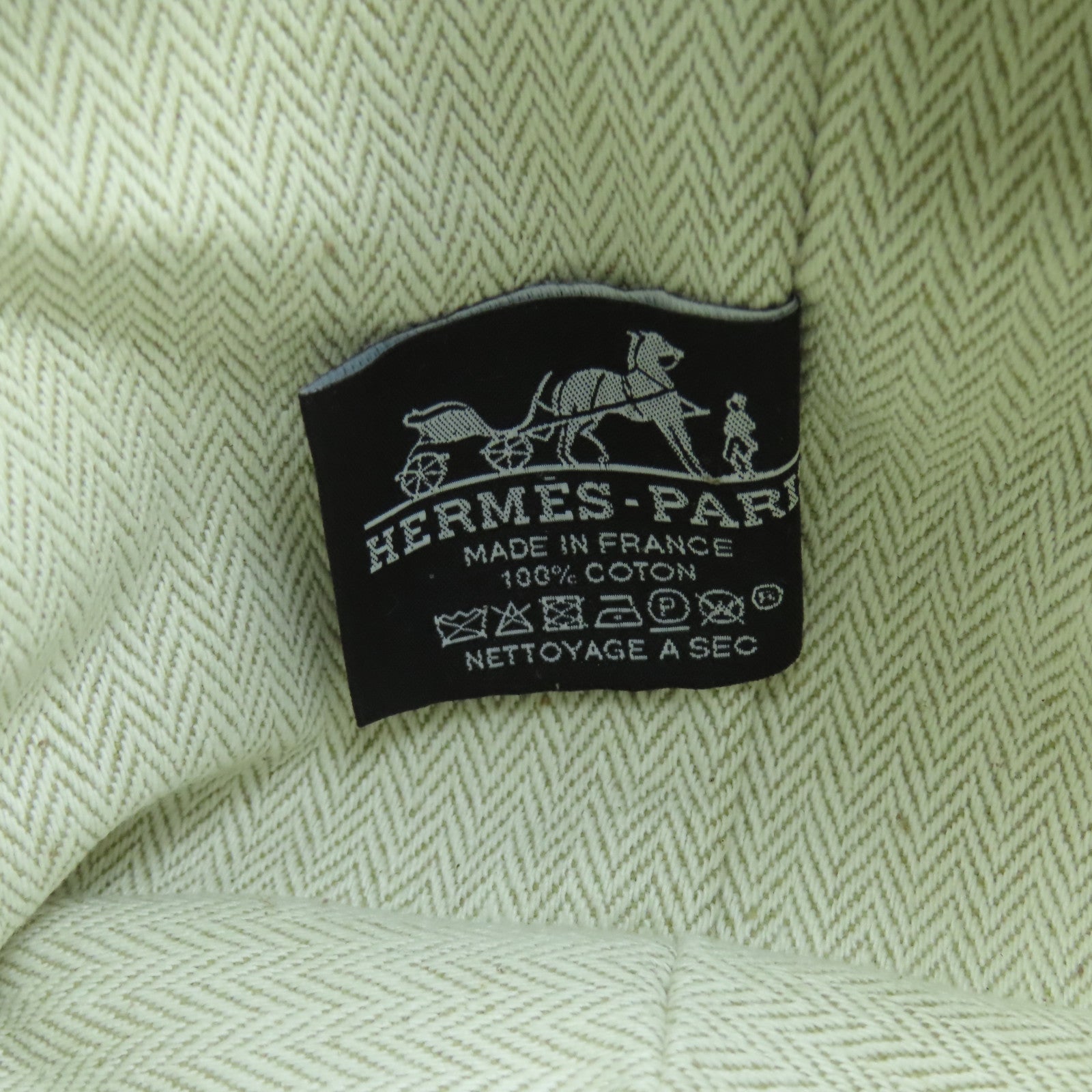 HERMES 帆布Bride a brac銀扣手挽袋米色