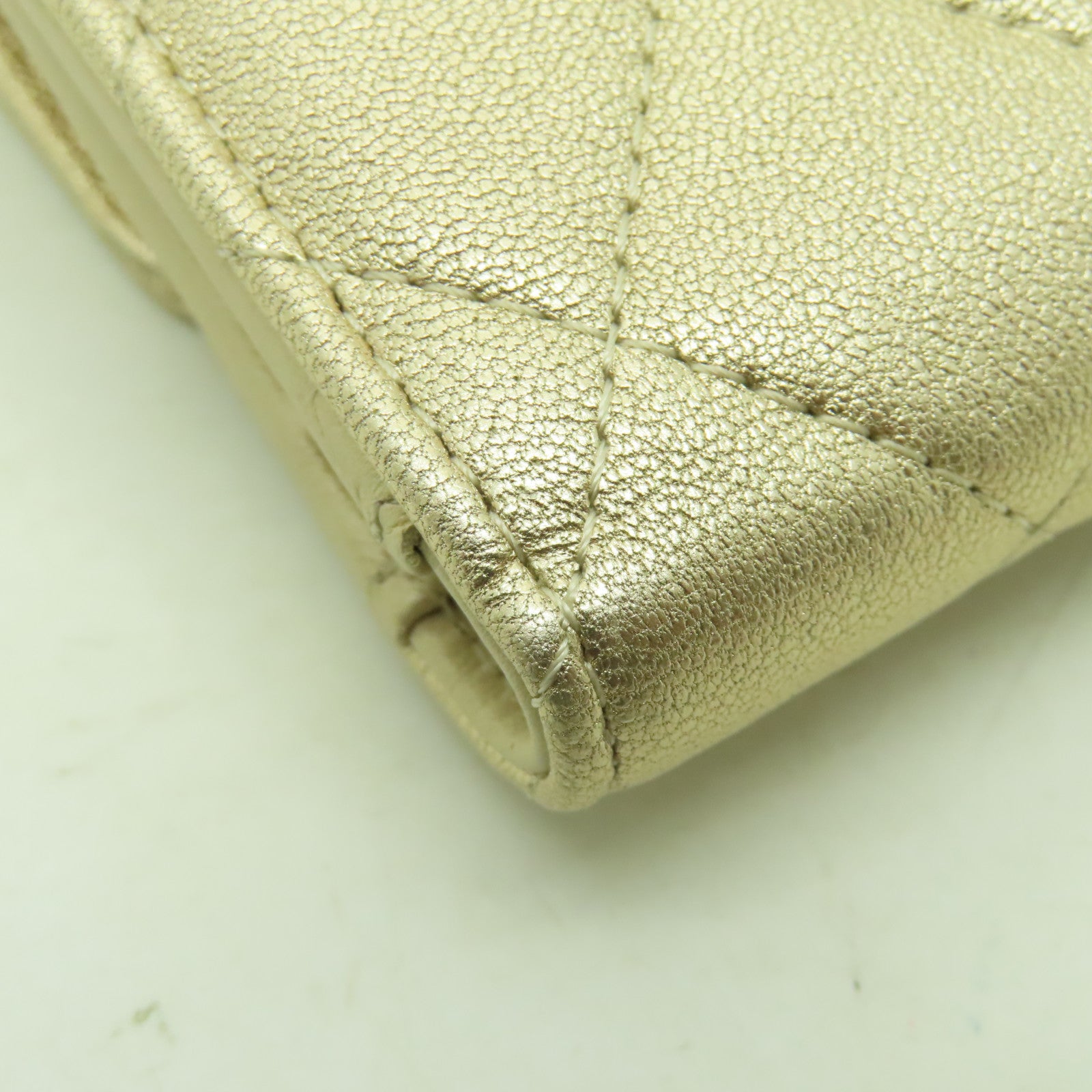 CHANEL 菱格羊皮皮革Classic Flap Wallet金扣長錢包金色