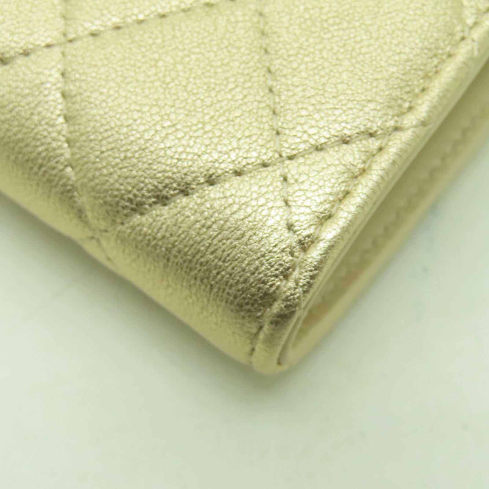 CHANEL 菱格羊皮皮革Classic Flap Wallet金扣長錢包金色