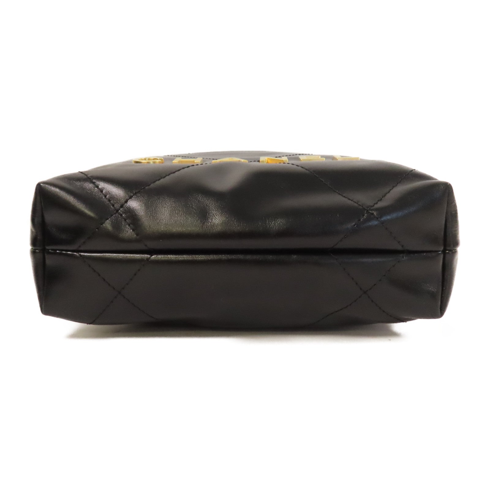 CHANEL 菱格羊皮皮革Mini 22 Bag金扣鏈帶肩背袋黑色