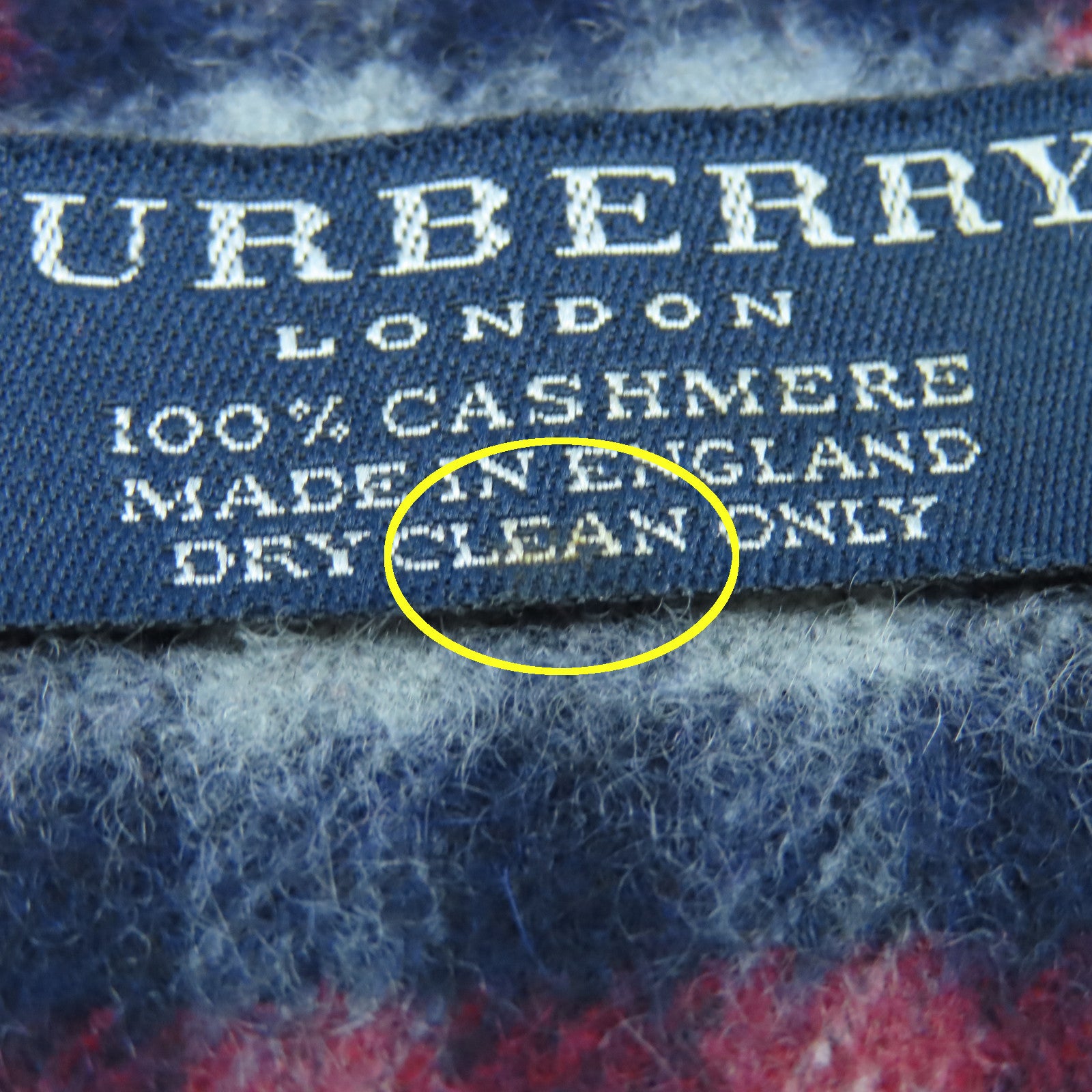 BURBERRY 【激減優惠】羊絨Cashmere Scarf 圍巾紅色