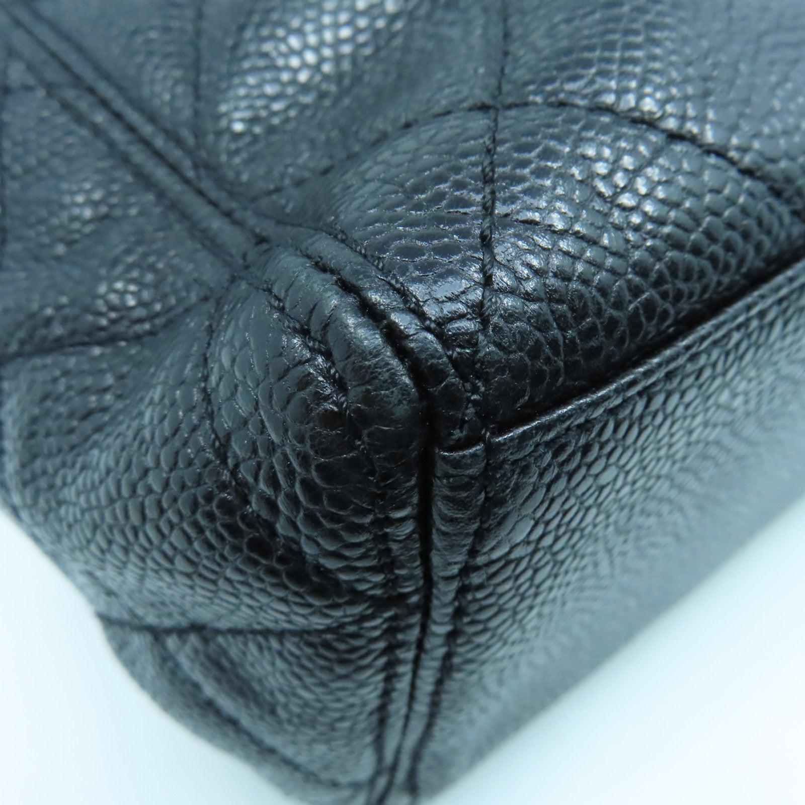 CHANEL 菱格Caviar皮革Vintage Tote Bag金扣手挽袋黑色