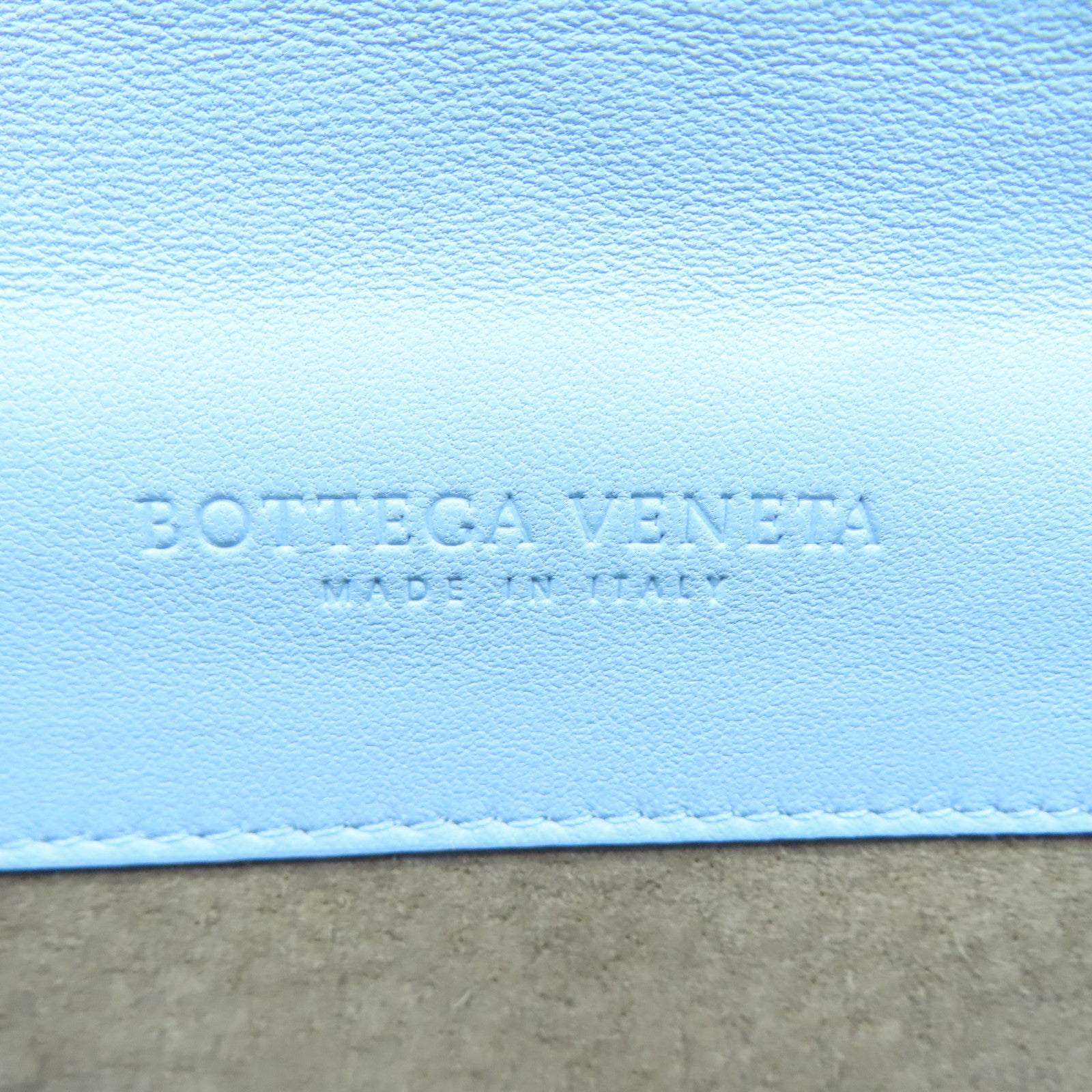 BOTTEGA VENETA 牛皮皮革Chain Shoulder黑扣鏈帶肩背袋淺藍色