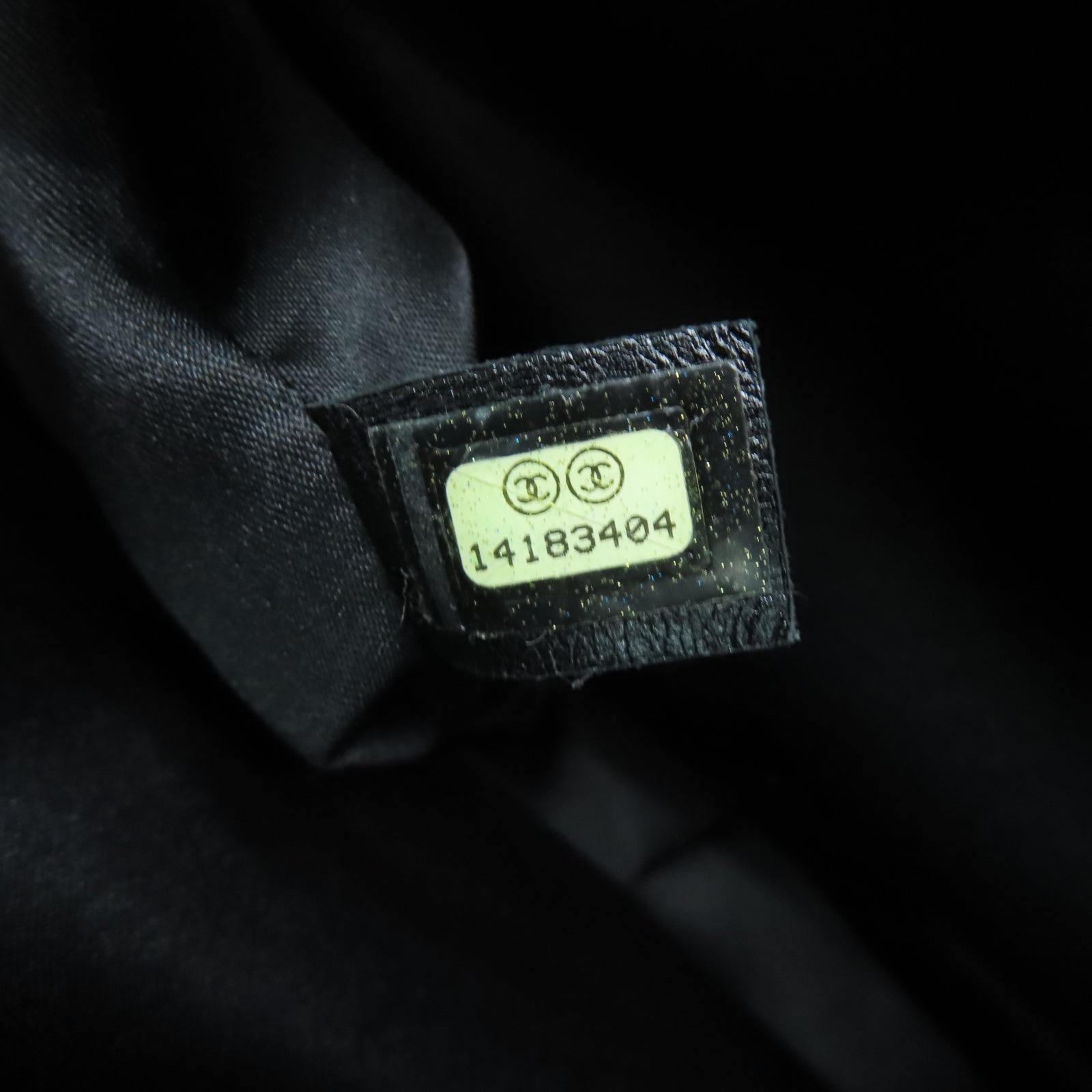 CHANEL 菱格Caviar皮革GST金扣链带肩背袋黑色