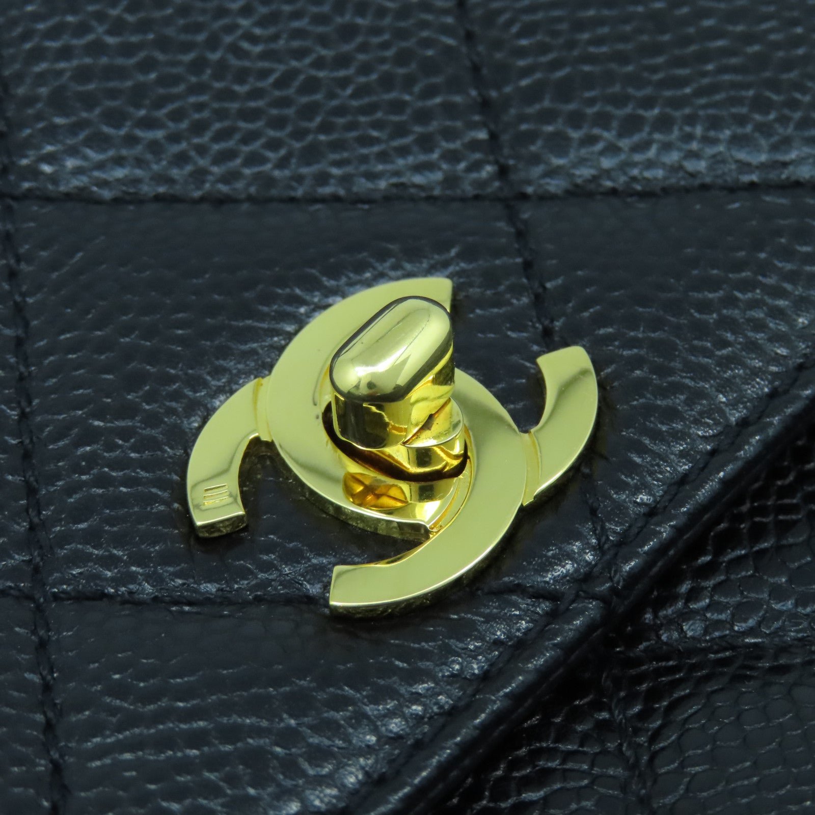 CHANEL 菱格Caviar皮革Vintage Tote Bag金扣手挽袋黑色