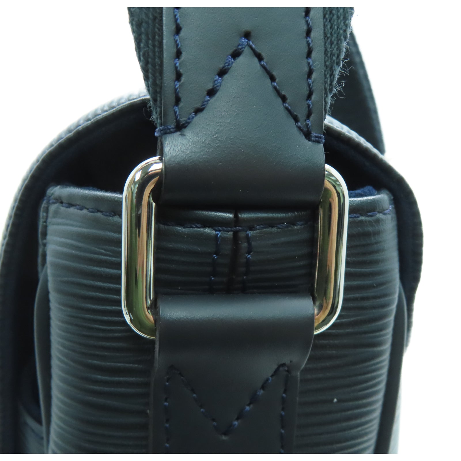 LOUIS VUITTON Epi皮革Christopher Messenger银扣肩背袋黑色