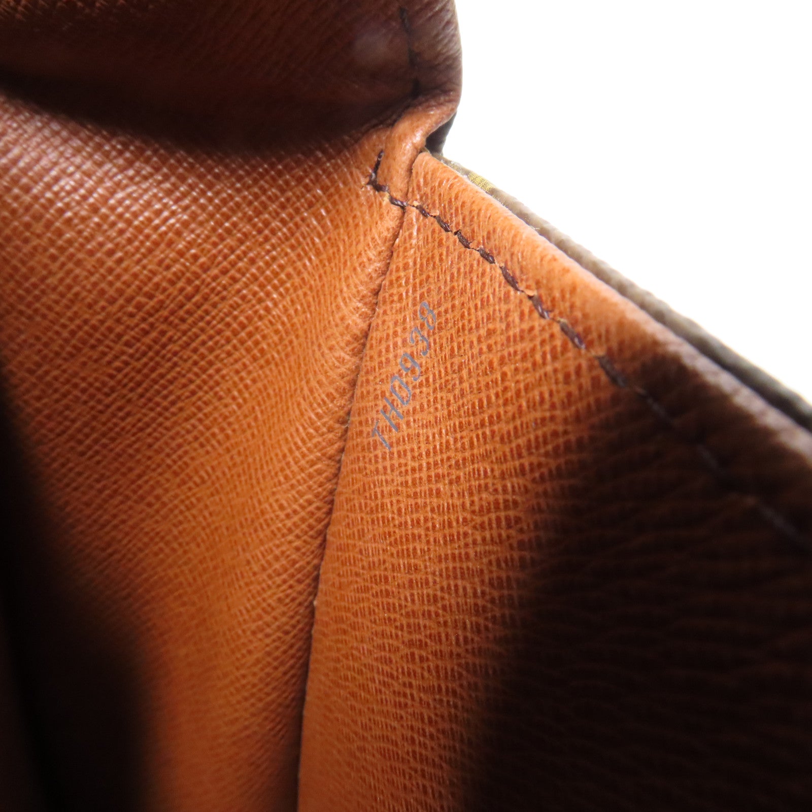 LOUIS VUITTON Monogram Saint Cloud 24金扣肩背袋啡色
