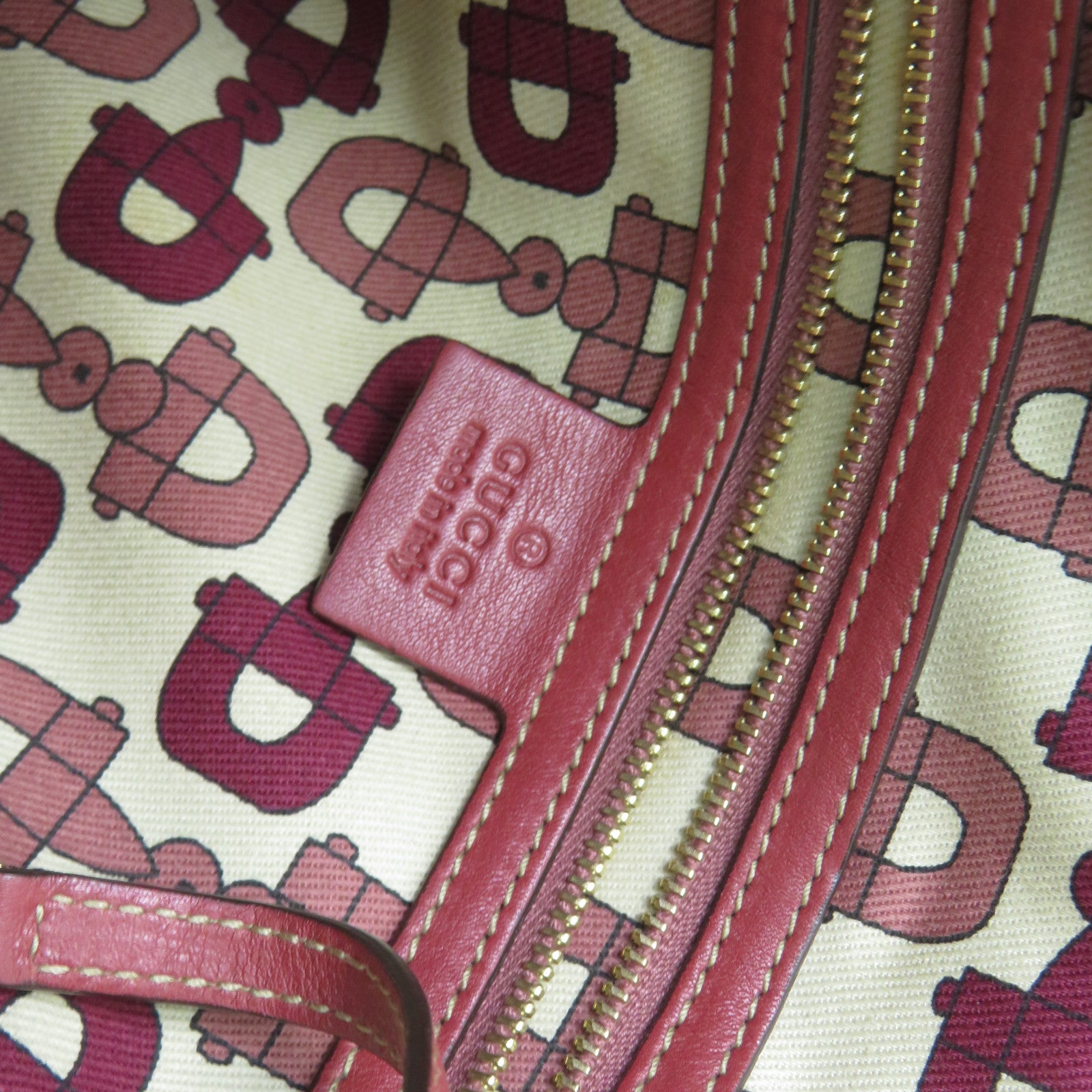 GUCCI 牛皮皮革Shoulder Bag金扣肩背袋紅色