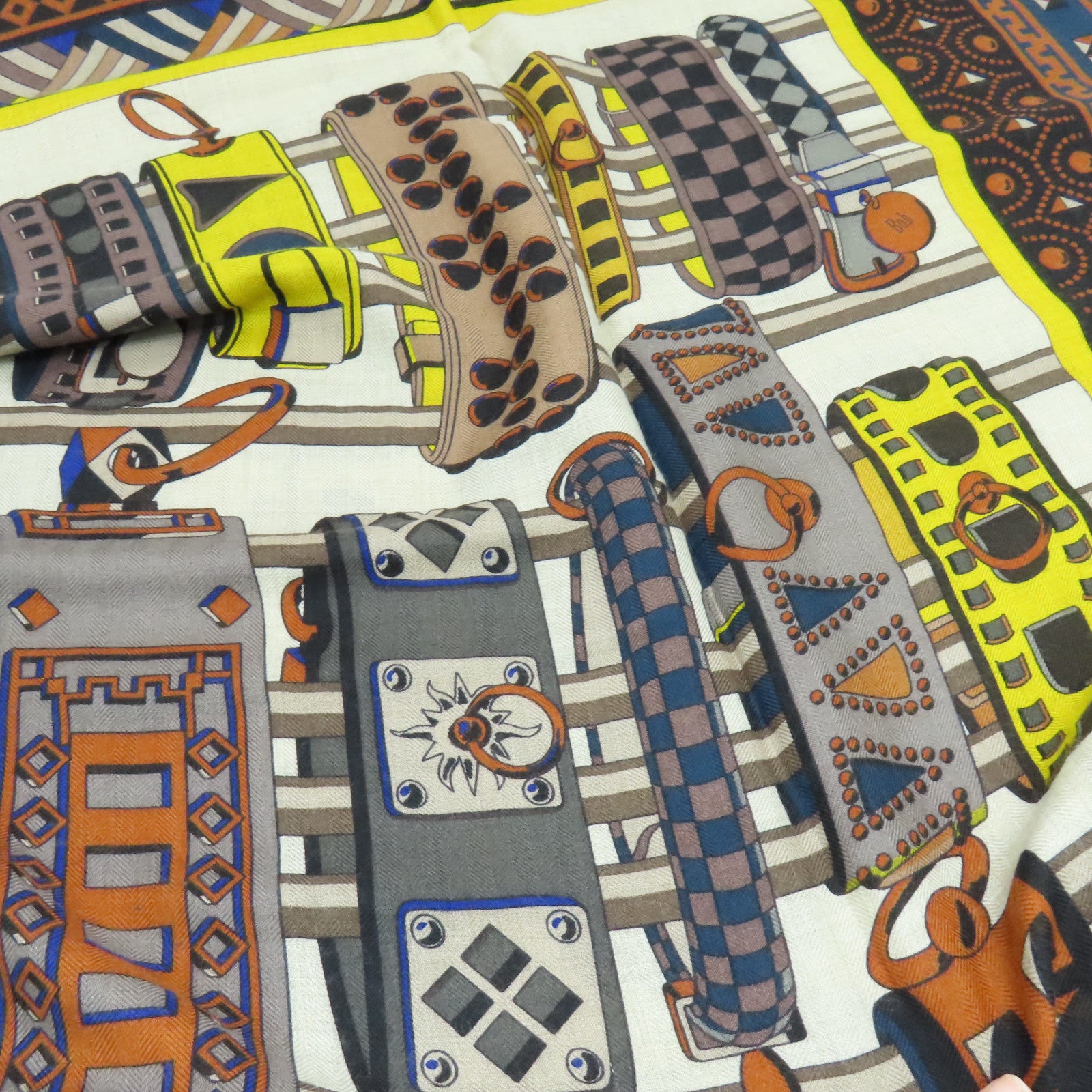 HERMES Cashmere Silk Scarf 140x140 Multicolor