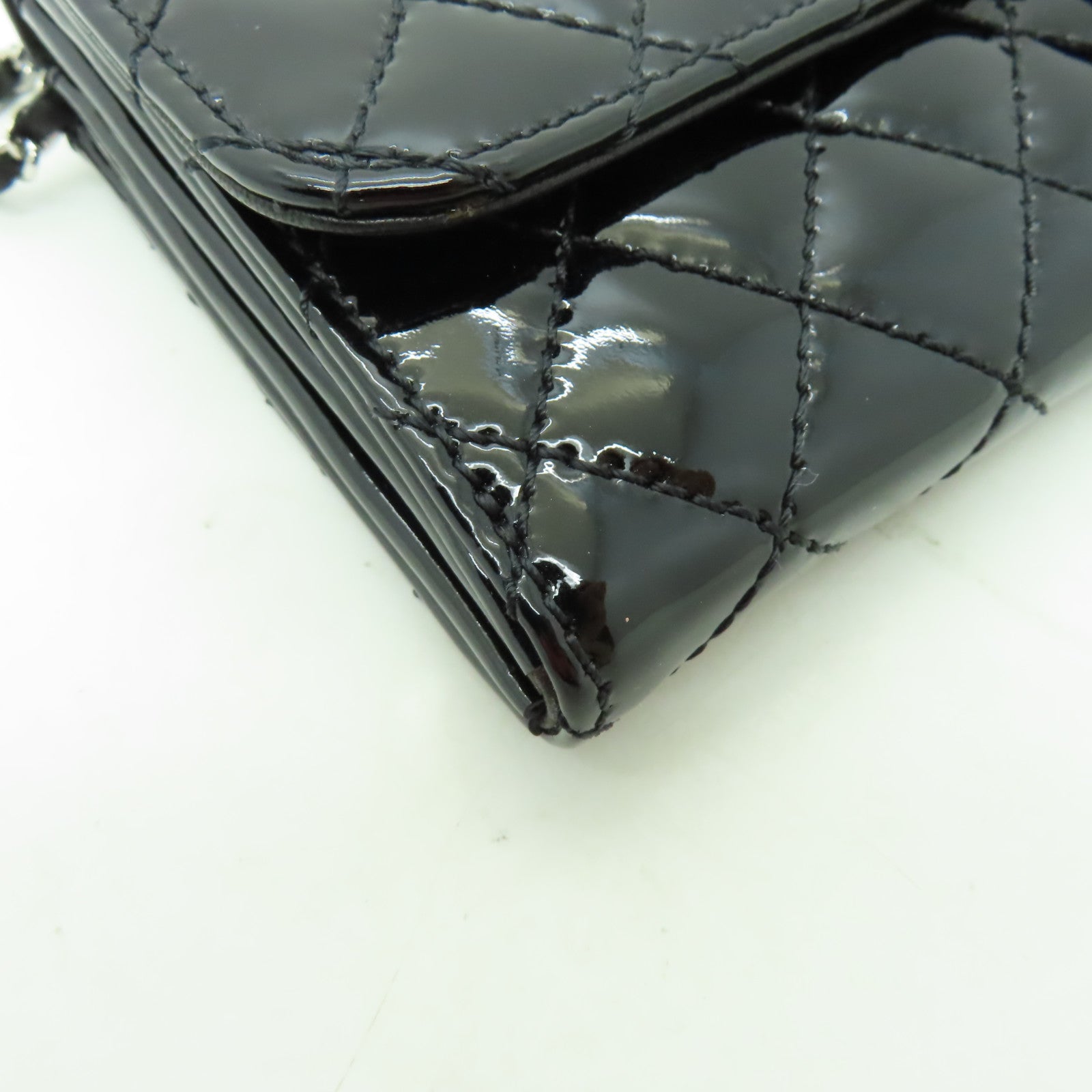CHANEL 菱格漆皮皮革Chain Shoulder銀扣鏈帶肩背袋黑色