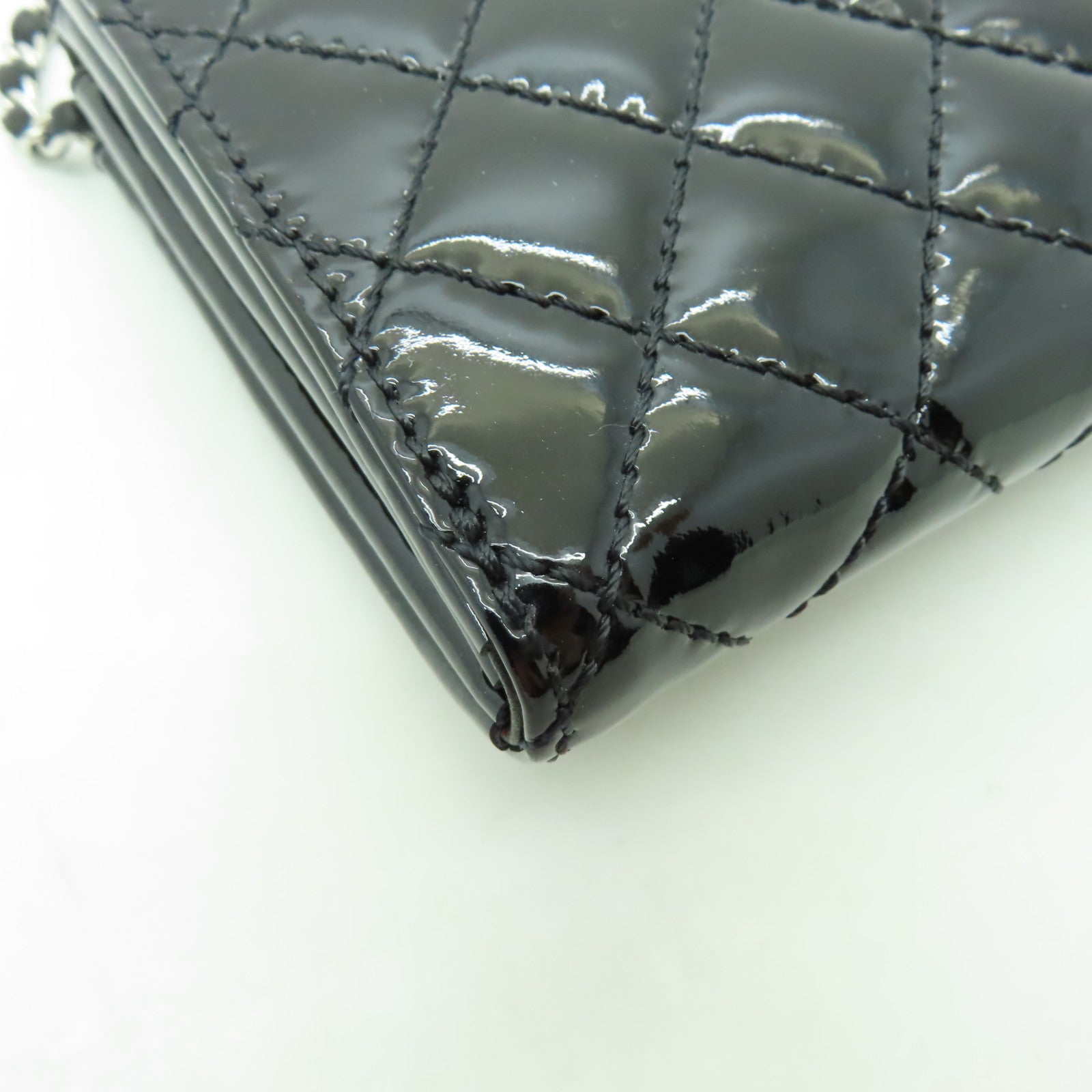 CHANEL 菱格漆皮皮革Chain Shoulder銀扣鏈帶肩背袋黑色
