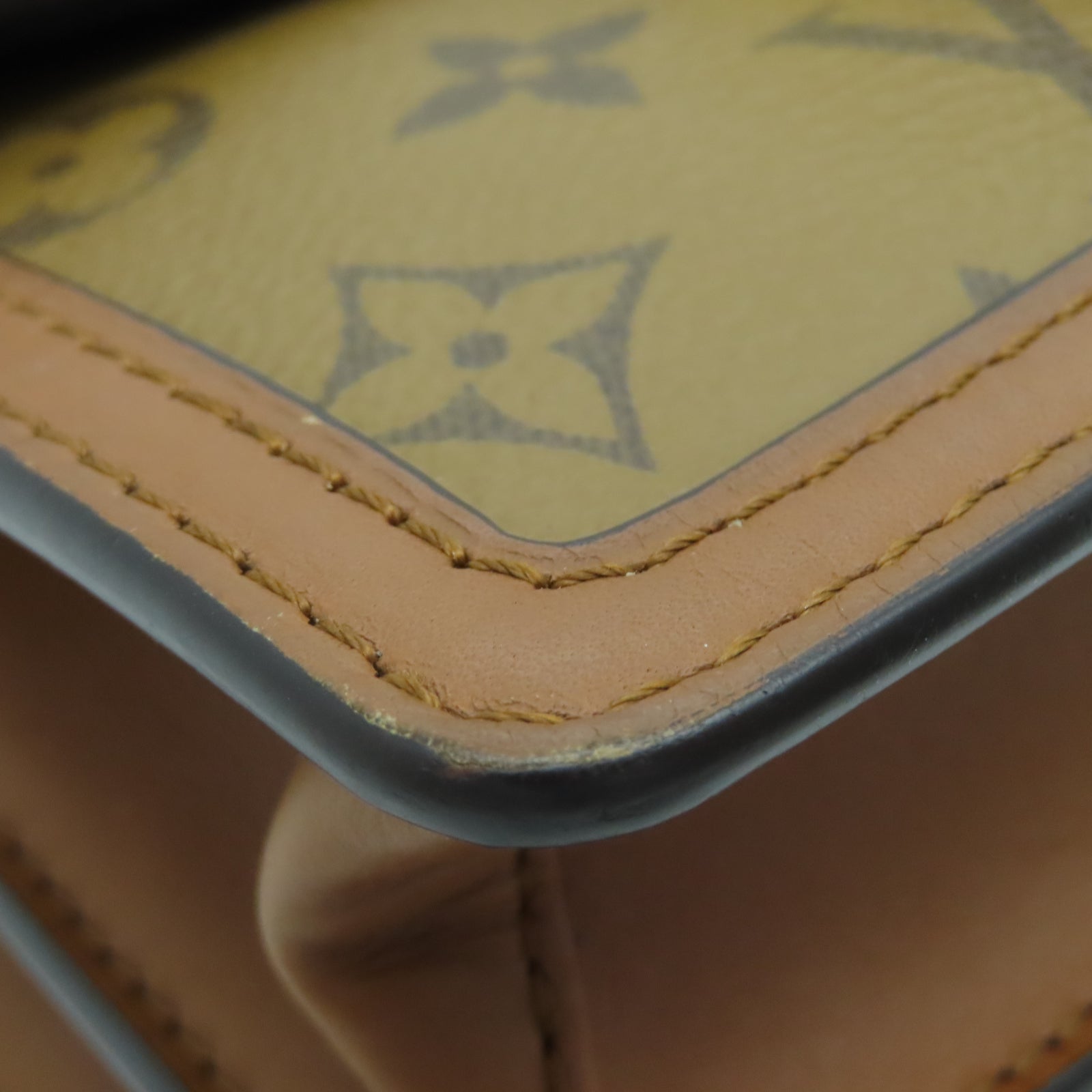 LOUIS VUITTON Monogram Mini Dauphine金扣肩背袋棕色