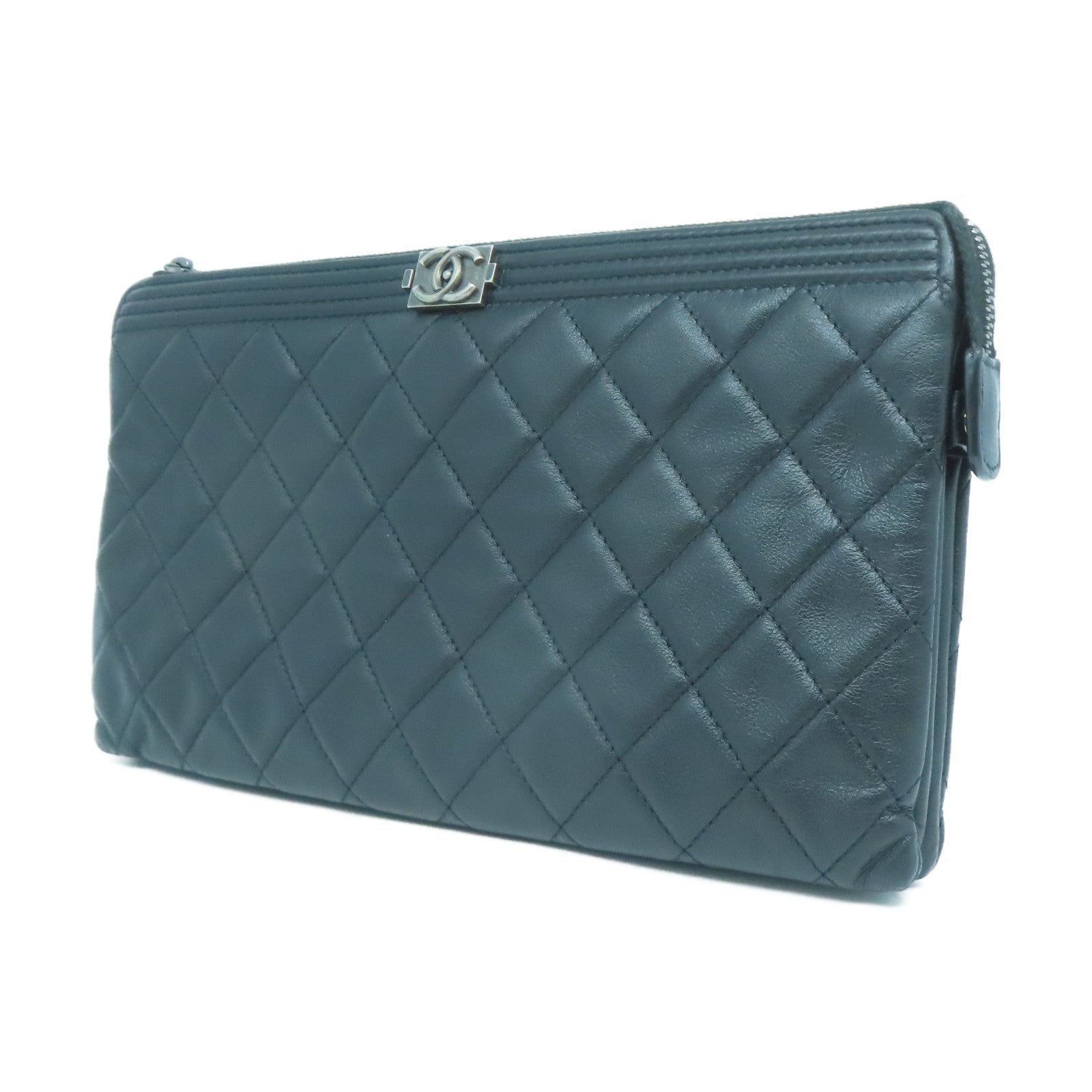CHANEL 菱格羊皮皮革Boy Clutch Bag黑扣手拿包黑色