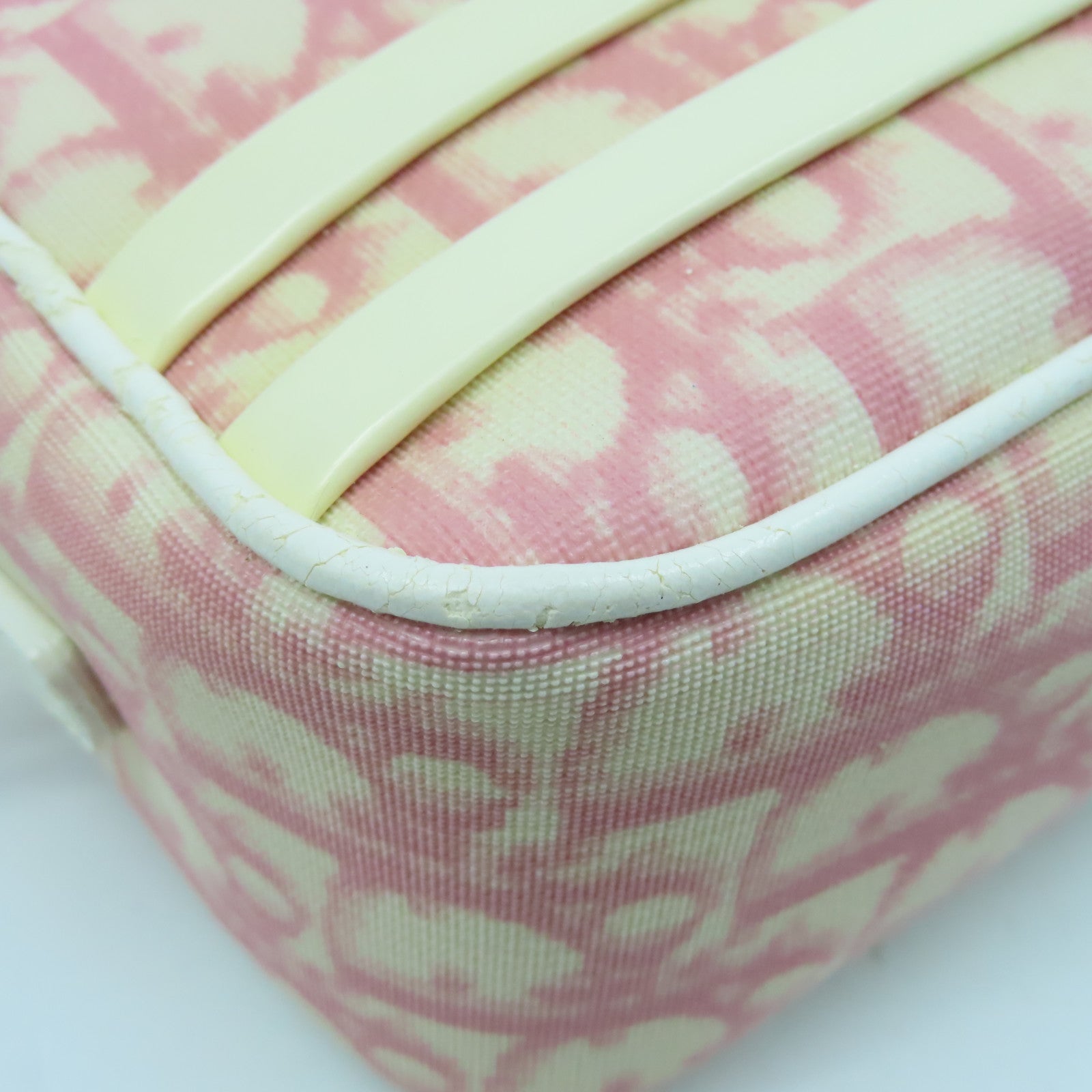 Dior 涂层皮革Shoulder Bag银扣肩背袋粉红色白色