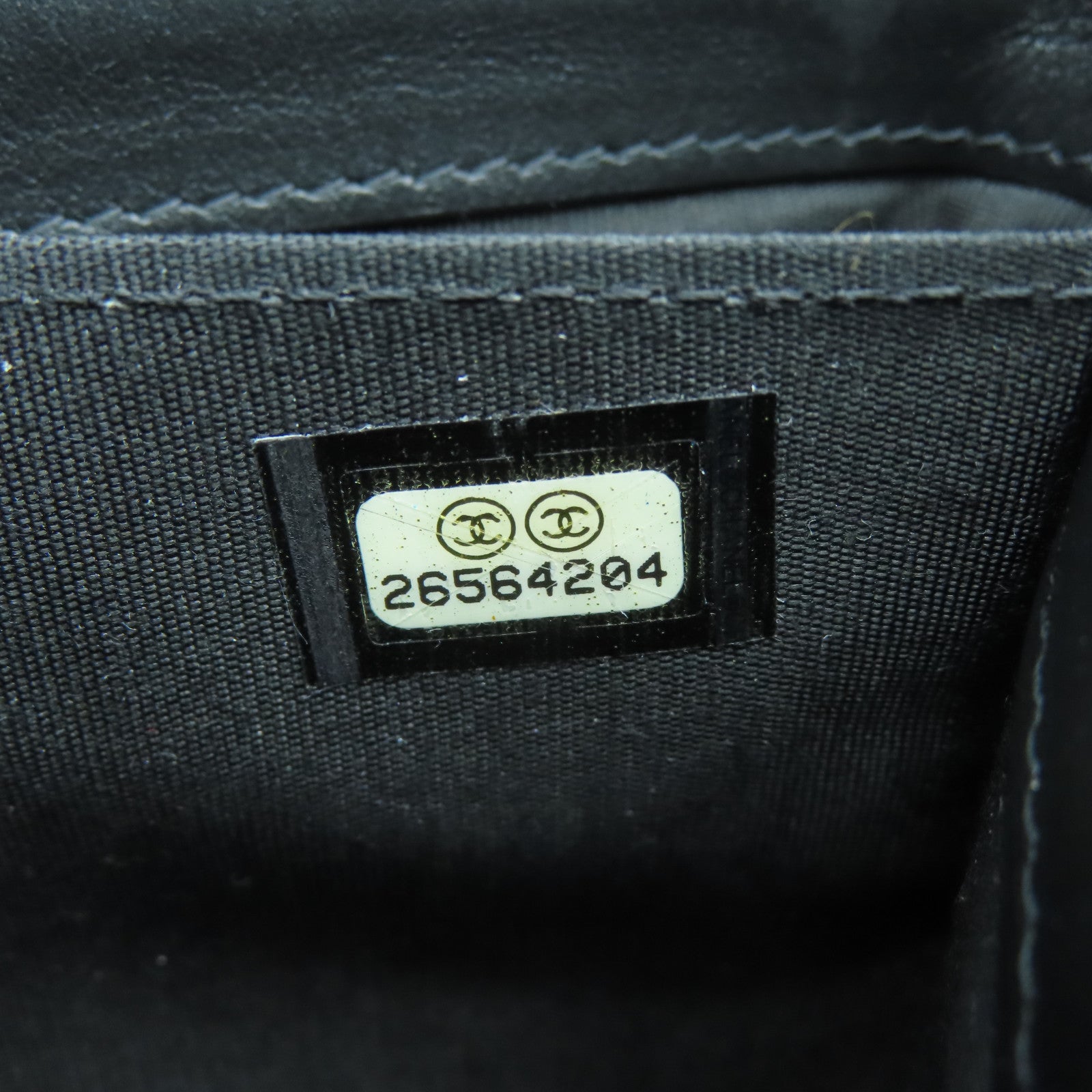 CHANEL 菱格羊皮皮革Boy Clutch Bag黑扣手拿包黑色
