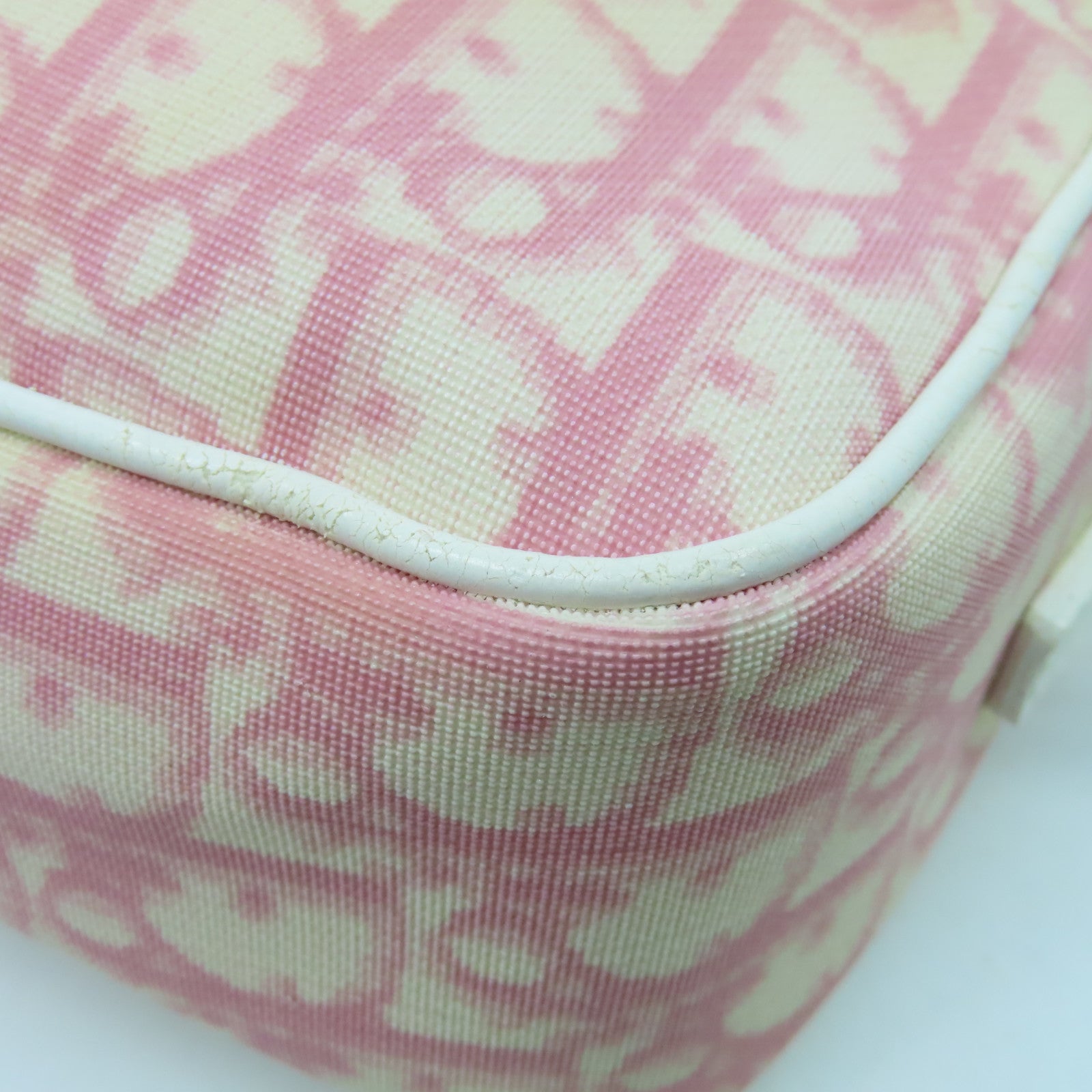 Dior 涂层皮革Shoulder Bag银扣肩背袋粉红色白色