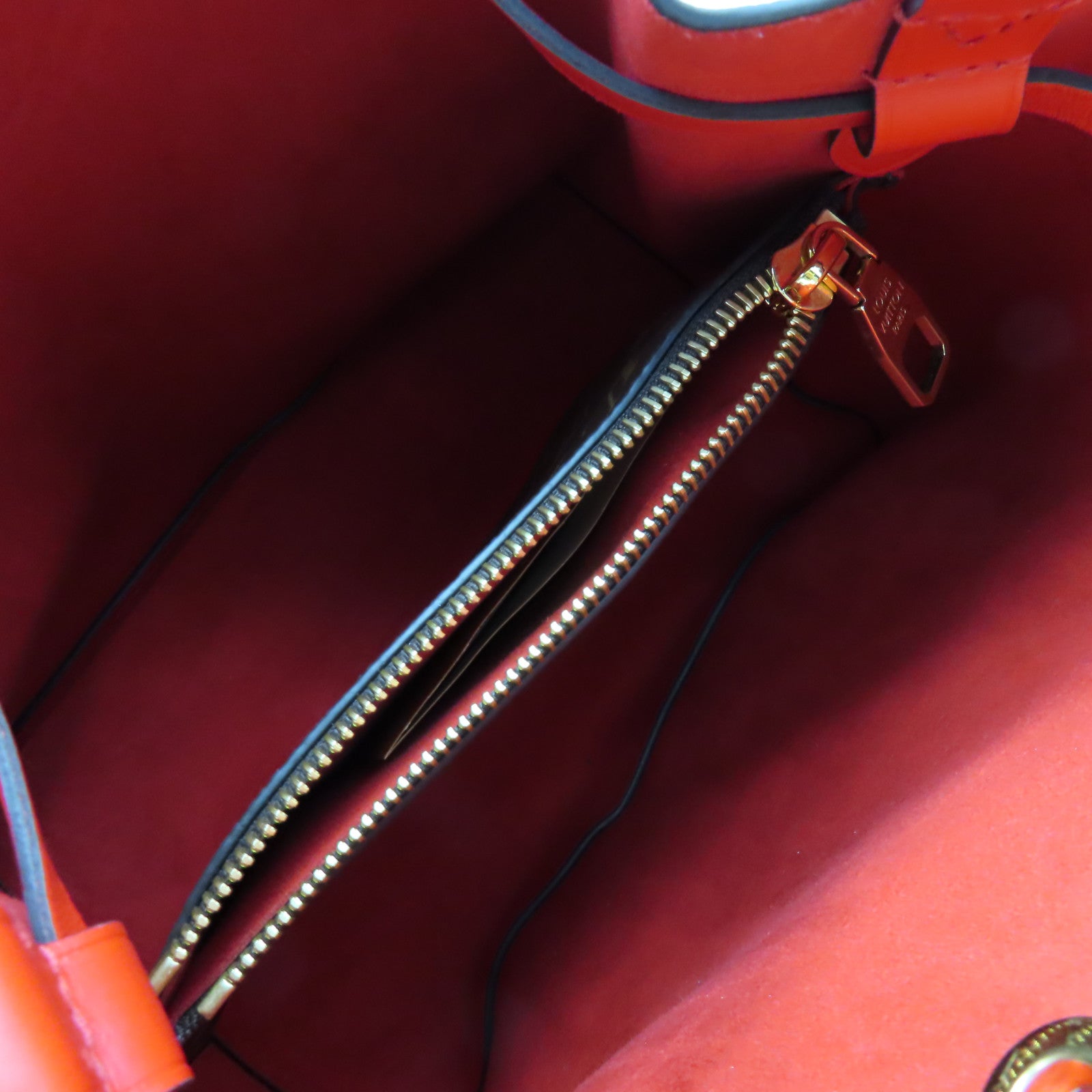 LOUIS VUITTON Monogram Neo Noe MM Shoulder Bag肩背袋啡色/紅色