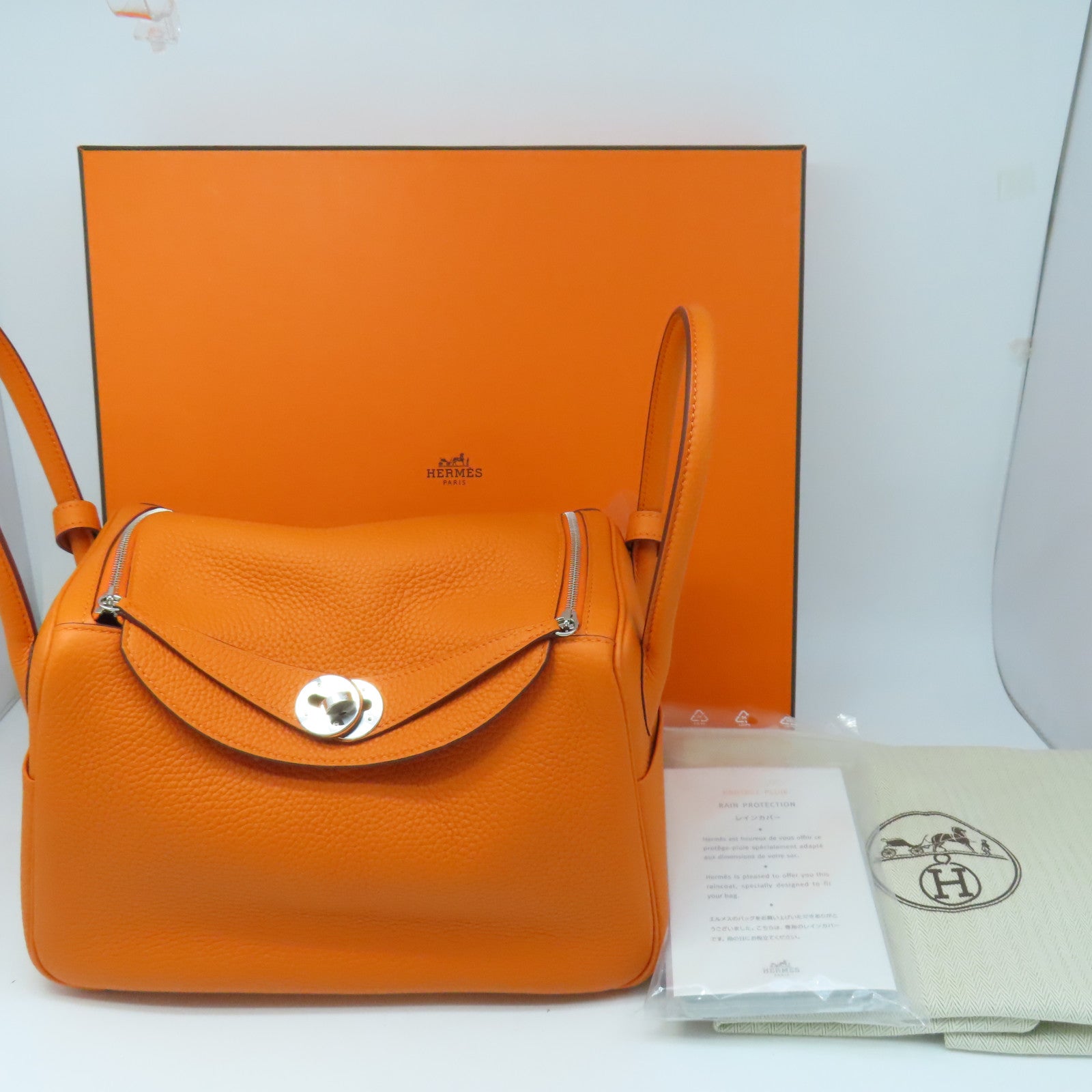 HERMES Clemence Leather Lindy 26 Silver Buckle Handle Shoulder Bag Orange