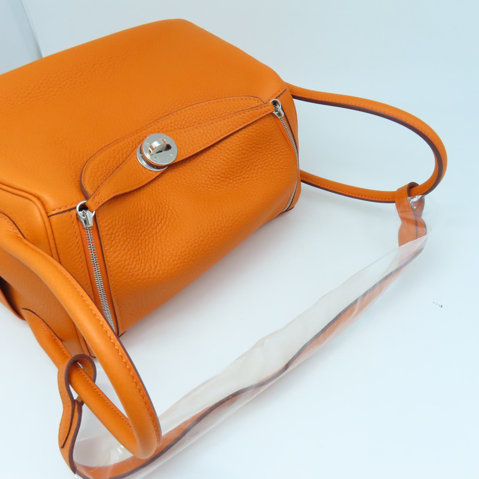 HERMES Clemence Leather Lindy 26 Silver Buckle Handle Shoulder Bag Orange