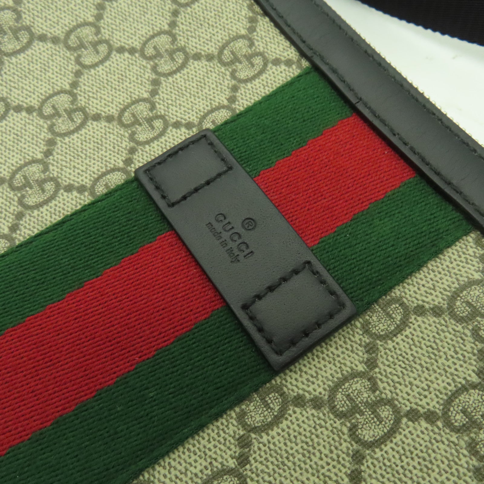 GUCCI 塗層帆布Shoulder Bag銀扣肩背袋黑色/啡色