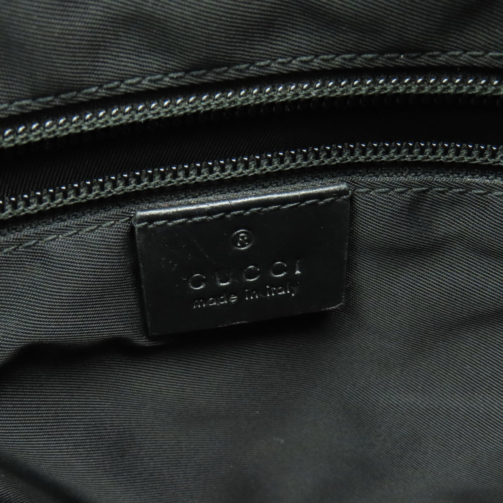 GUCCI 塗層帆布Shoulder Bag銀扣肩背袋黑色/啡色