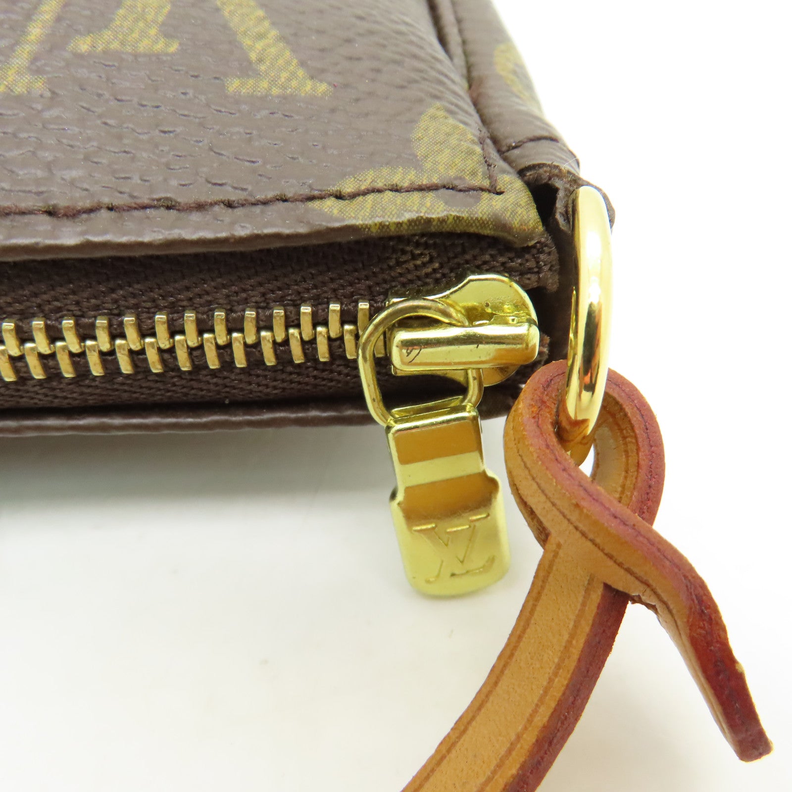 LOUIS VUITTON Monogram Pochette Accessoires金扣手提包啡色