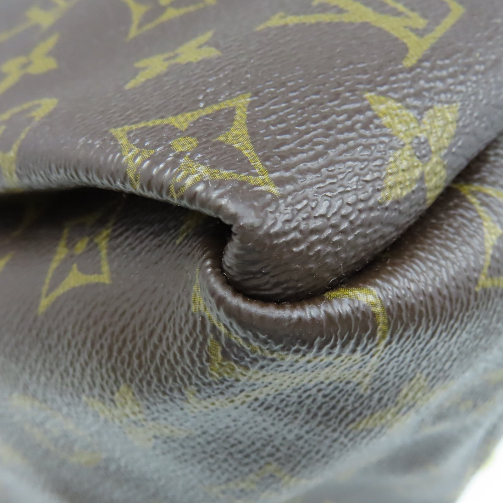 LOUIS VUITTON Monogram Artsy MM Shoulder Bag肩背袋啡色