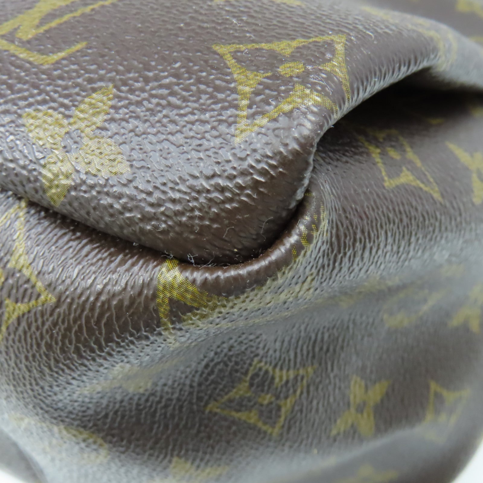 LOUIS VUITTON Monogram Artsy MM Shoulder Bag肩背袋啡色