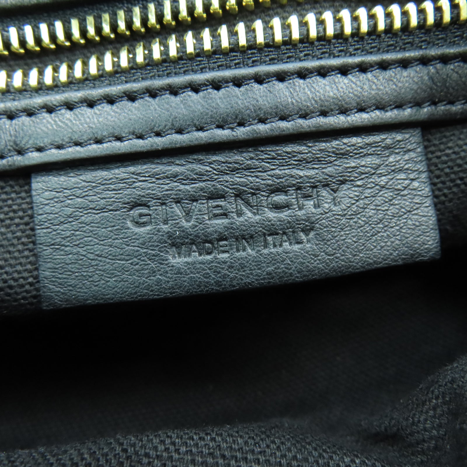 GIVENCHY 牛皮皮革Mini Pandora金扣手挽肩背兩用袋黑色