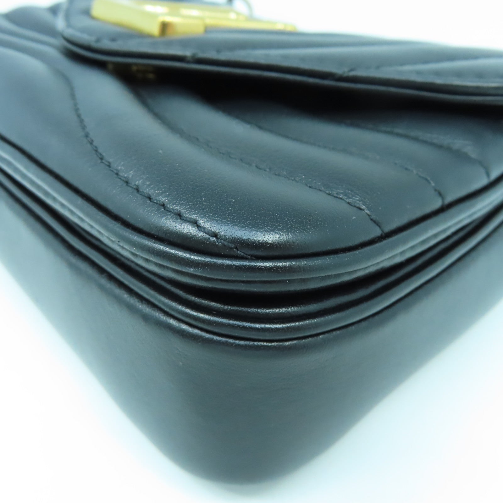 LOUIS VUITTON 牛皮皮革New Wave PM金扣鏈帶肩背袋黑色