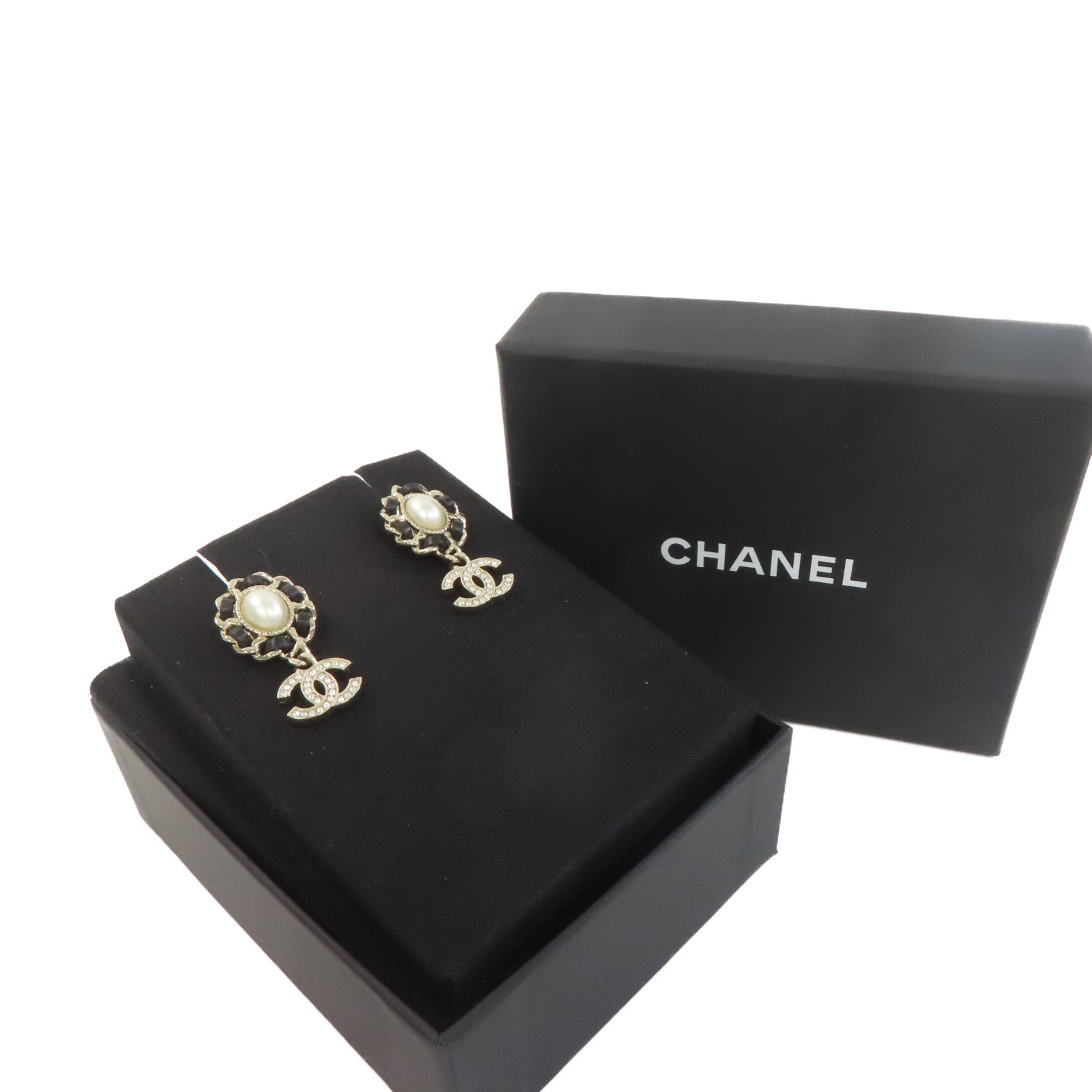 CHANEL 仿珍珠/金屬CC Earrings耳環黑色/金色/珍珠色
