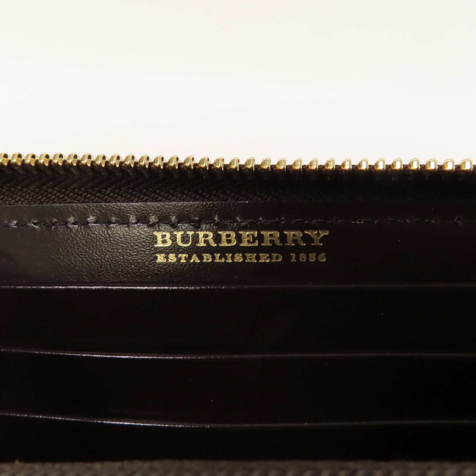 BURBERRY 塗層帆布Wallet金扣錢包啡色