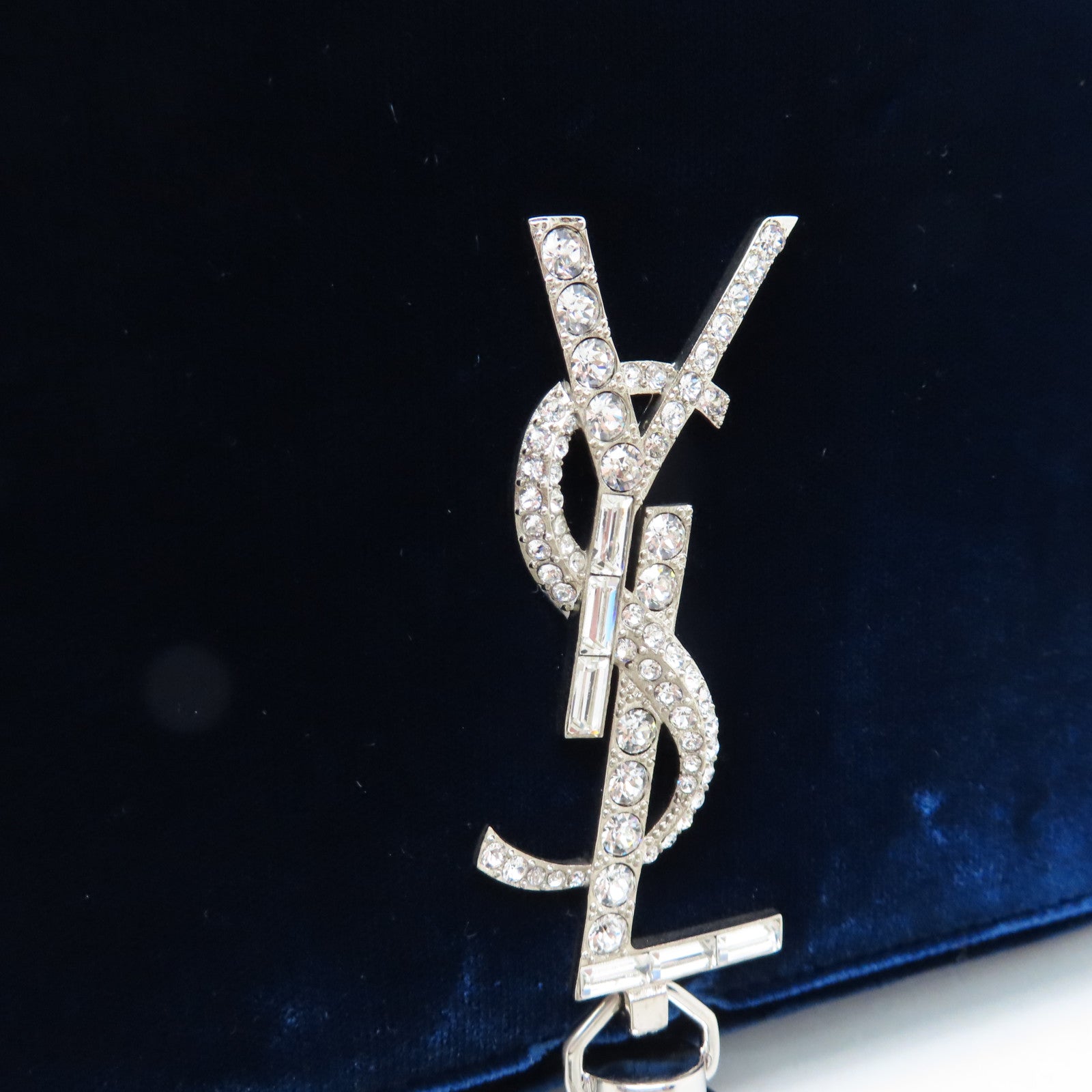 YVES SAINT LAURENT Velvet Kate Small Chain Bag Silver Buckle Chain Shoulder Bag Black/Blue