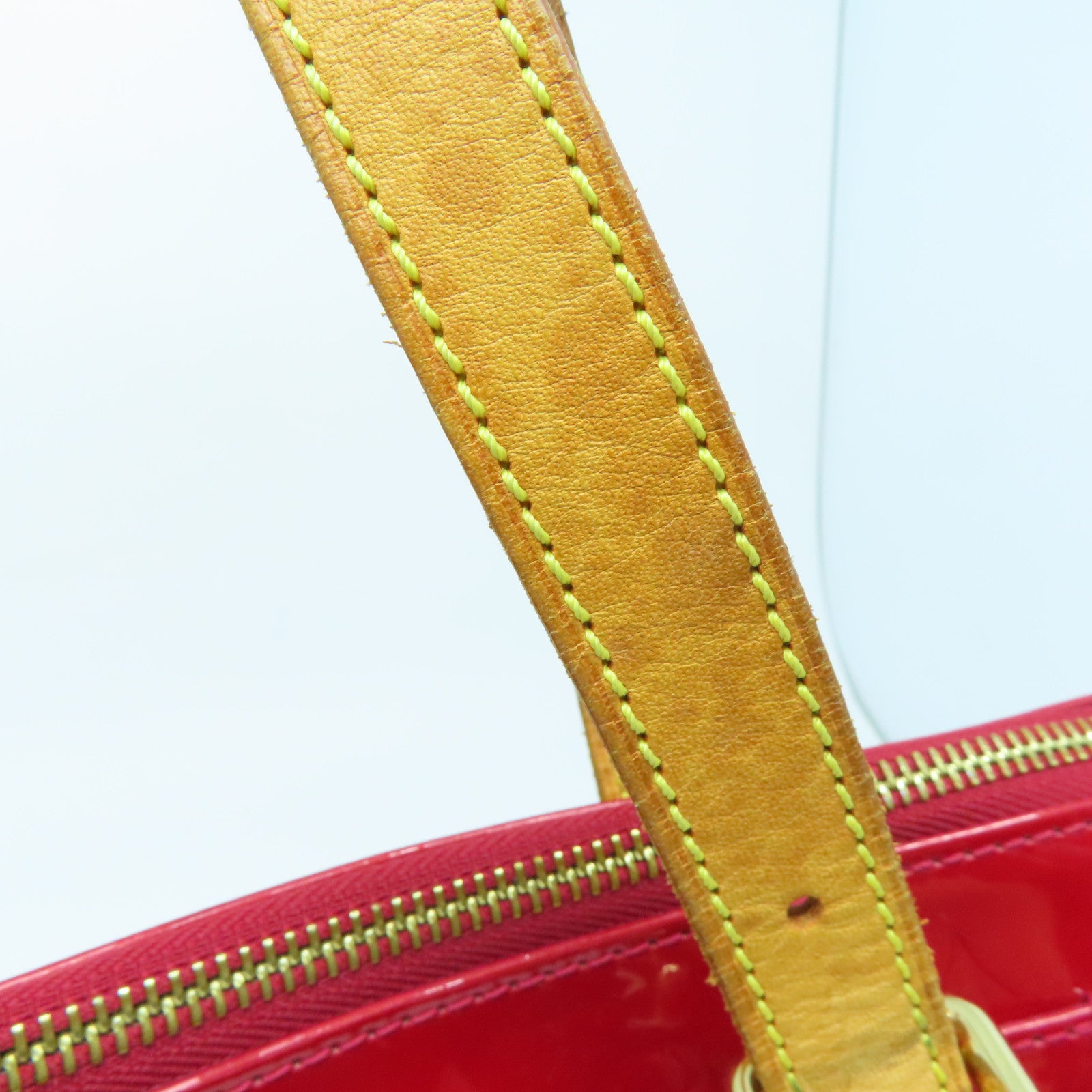 LOUIS VUITTON Vernis Rosewood Avenue金扣手挽袋/肩背袋紅色