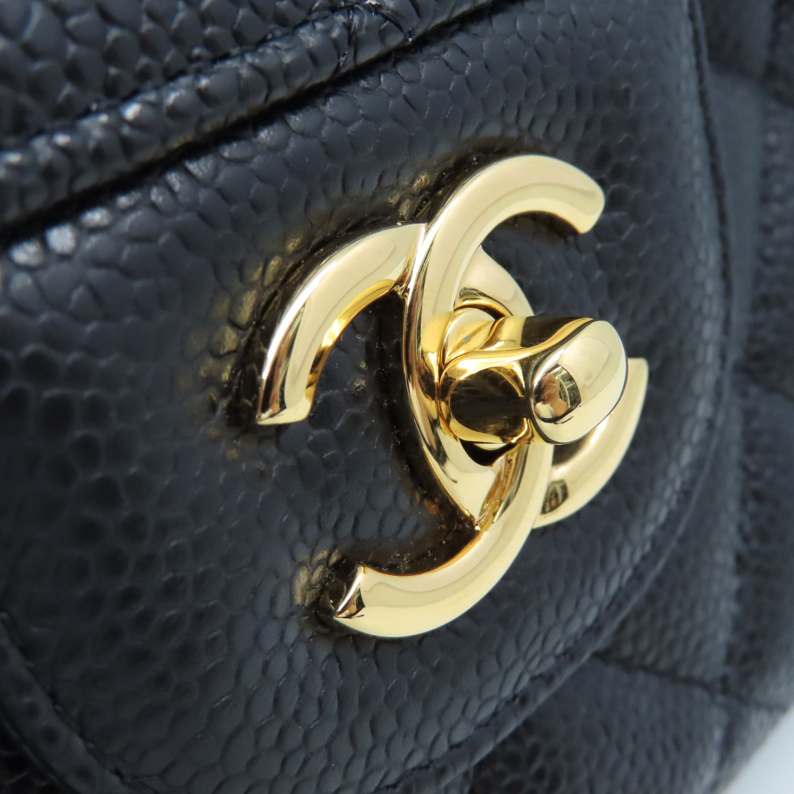 CHANEL 菱格Caviar皮革Jumbo Shoulder Bag金扣鏈帶肩背袋黑色
