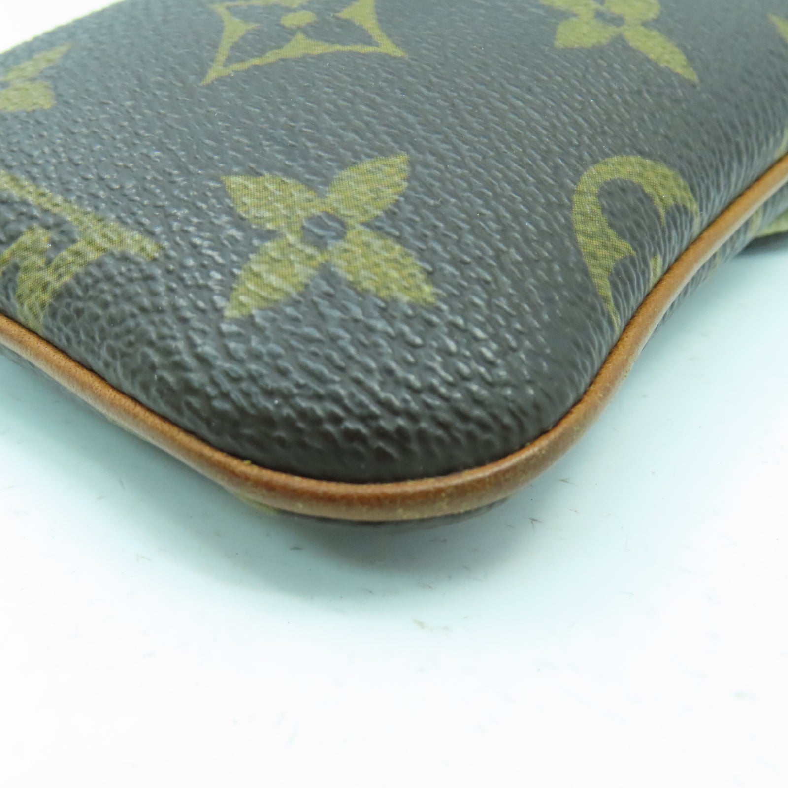 LOUIS VUITTON Monogram Case金扣手拿包啡色