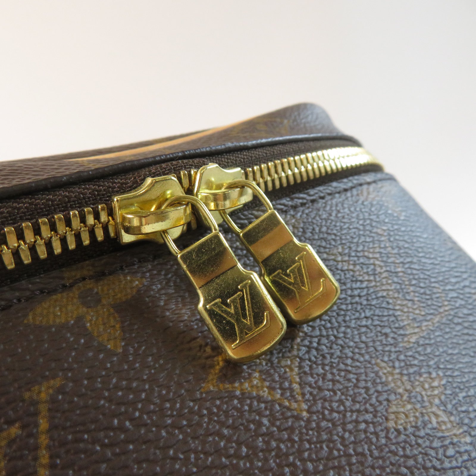 LOUIS VUITTON Monogram Nice Mini Toiletry金扣化妝袋啡色