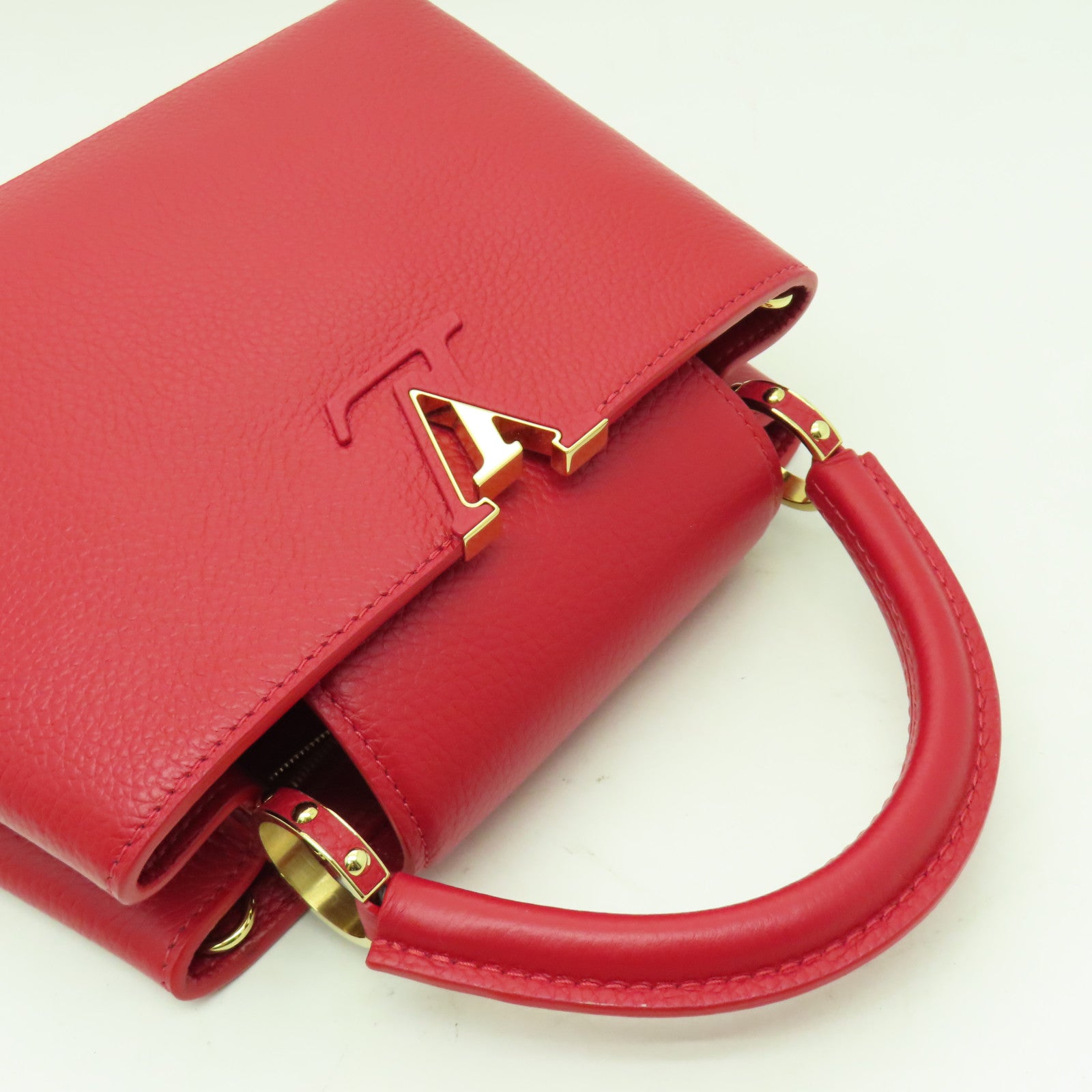 LOUIS VUITTON Taurillon皮革Capucines BB金扣手挽肩背兩用袋紅色