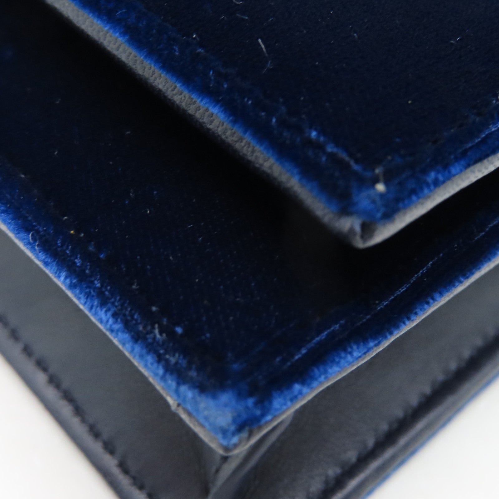 YVES SAINT LAURENT Velvet Kate Small Chain Bag Silver Buckle Chain Shoulder Bag Black/Blue