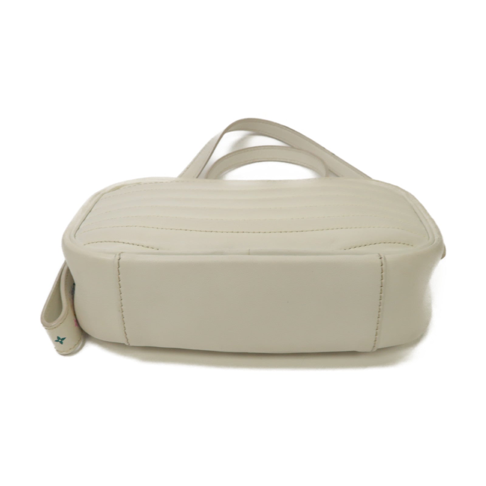 LOUIS VUITTON 牛皮皮革New Wave Camera Bag金扣鏈帶肩背袋白色