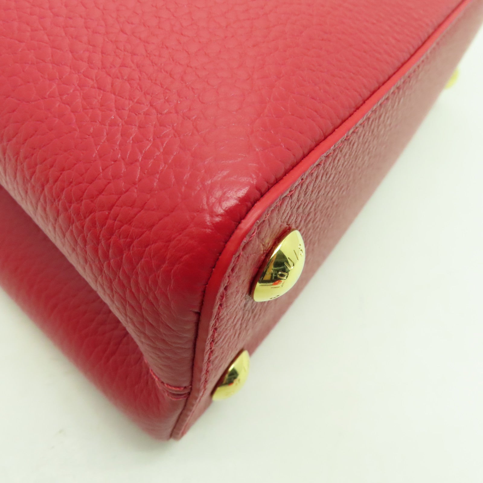 LOUIS VUITTON Taurillon皮革Capucines BB金扣手挽肩背兩用袋紅色